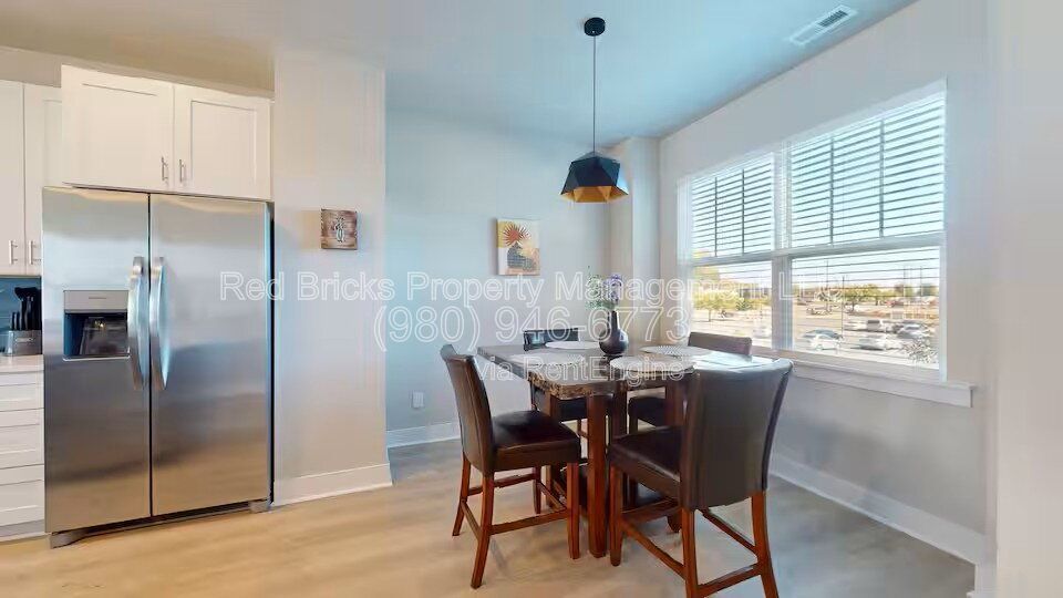Modern 3-Story End Unit Near Uptown – Like New & Move-In Ready! property image