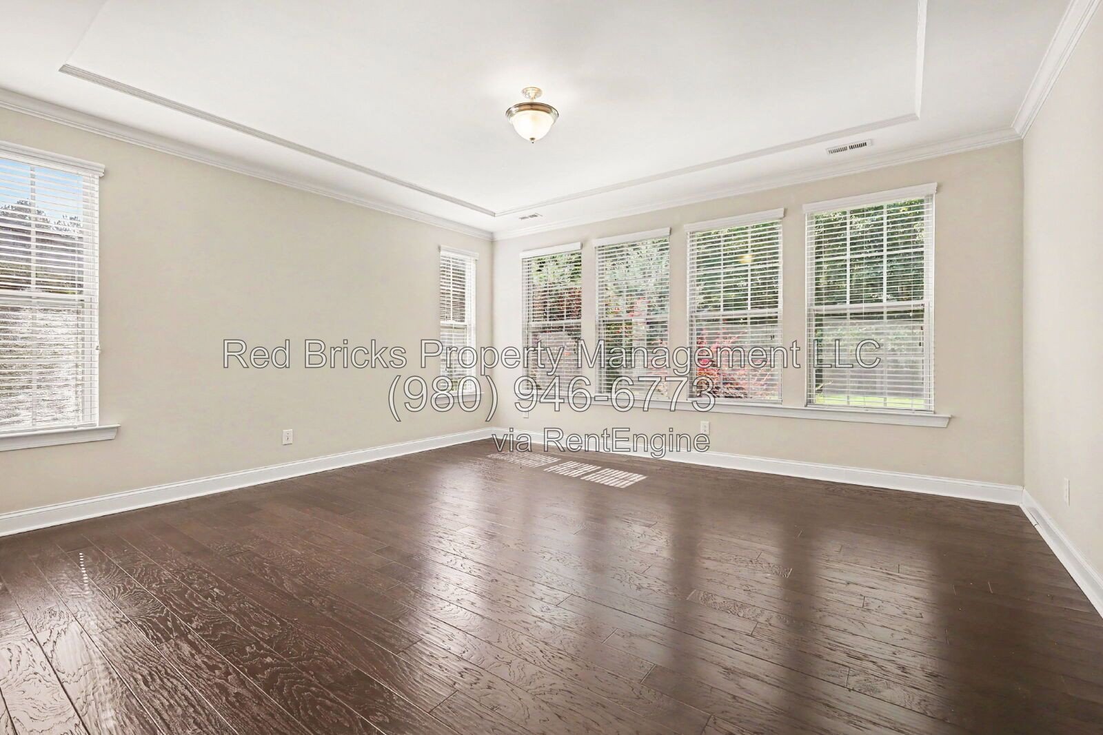 Spacious 5BR Home with Screened Porch and 2-Car Garage in Waxhaw property image