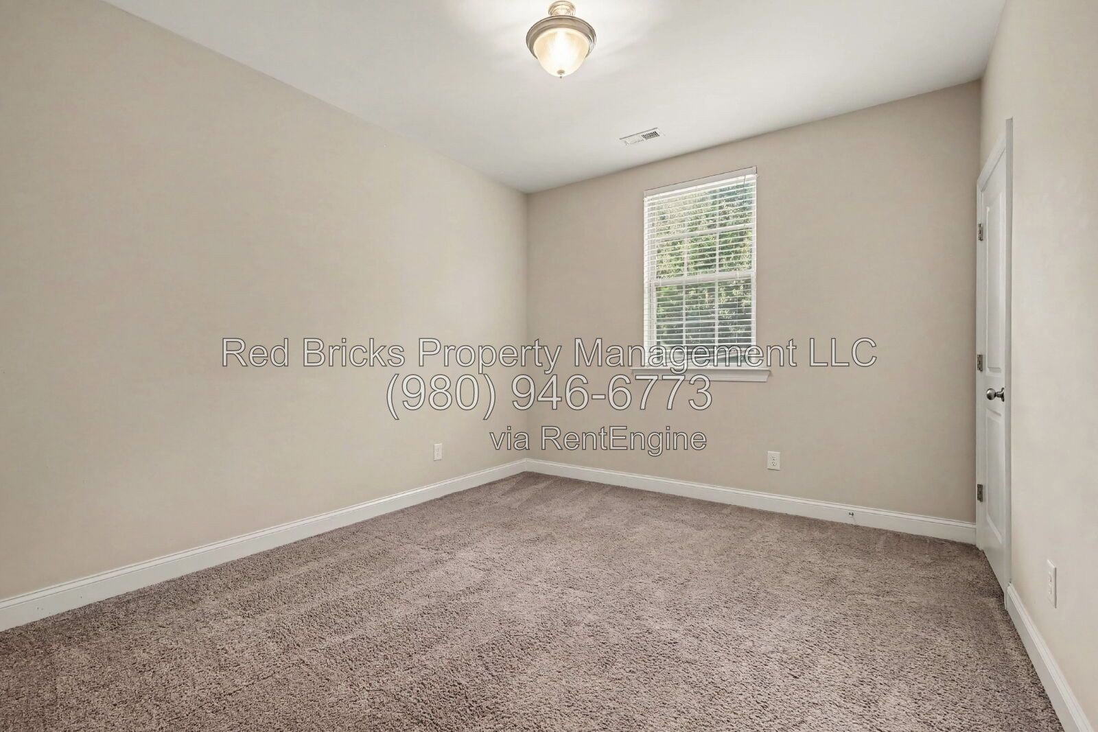 Spacious 5BR Home with Screened Porch and 2-Car Garage in Waxhaw property image