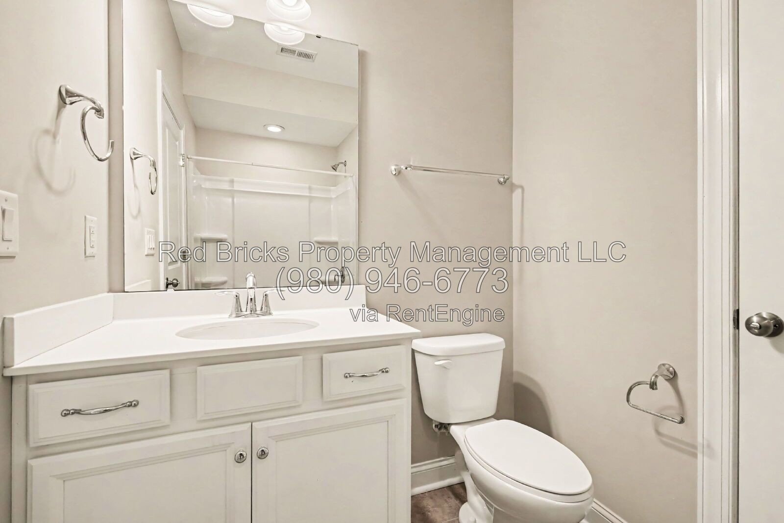 Spacious 5BR Home with Screened Porch and 2-Car Garage in Waxhaw property image