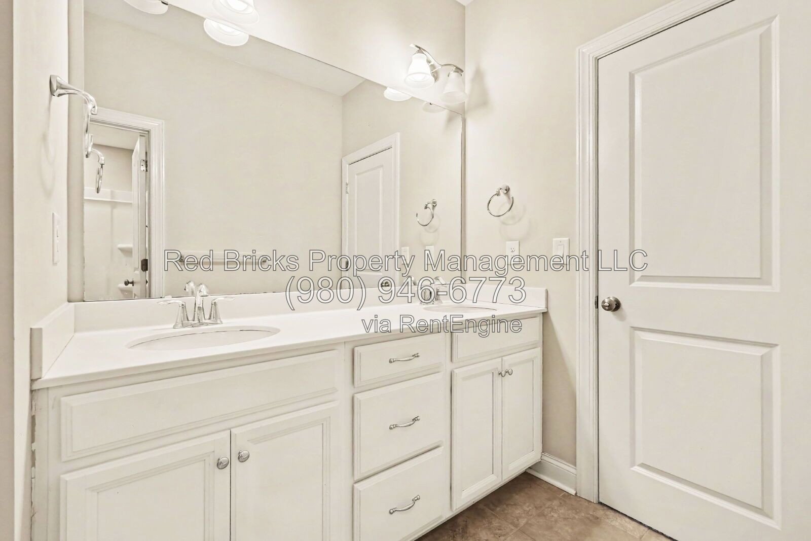 Spacious 5BR Home with Screened Porch and 2-Car Garage in Waxhaw property image