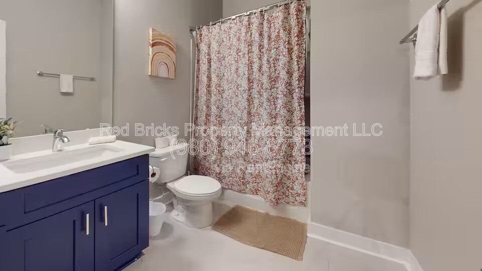 Modern 3-Story End Unit Near Uptown – Like New & Move-In Ready! property image