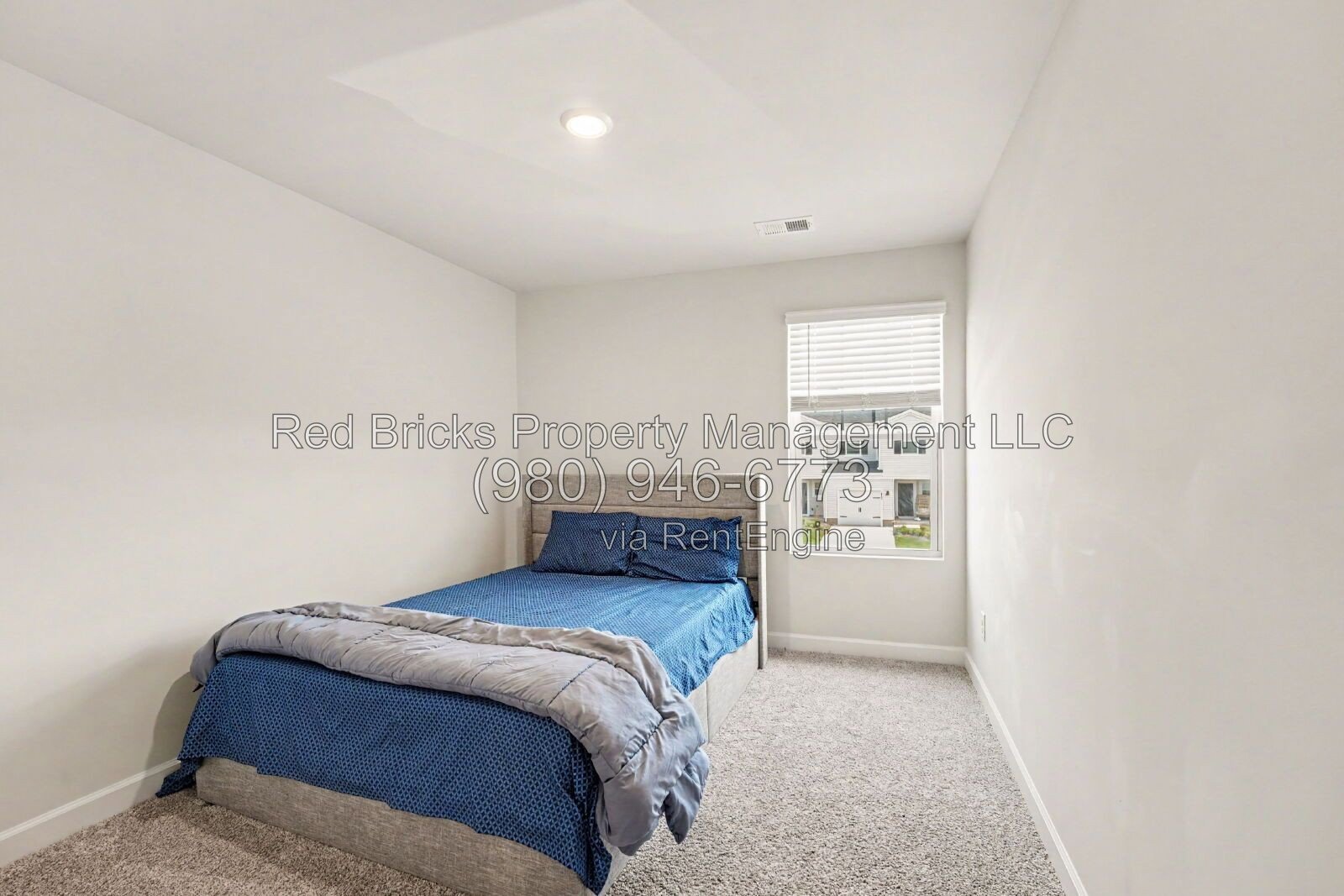 Like-New 3BR End-Unit Townhome with Private Backyard! property image