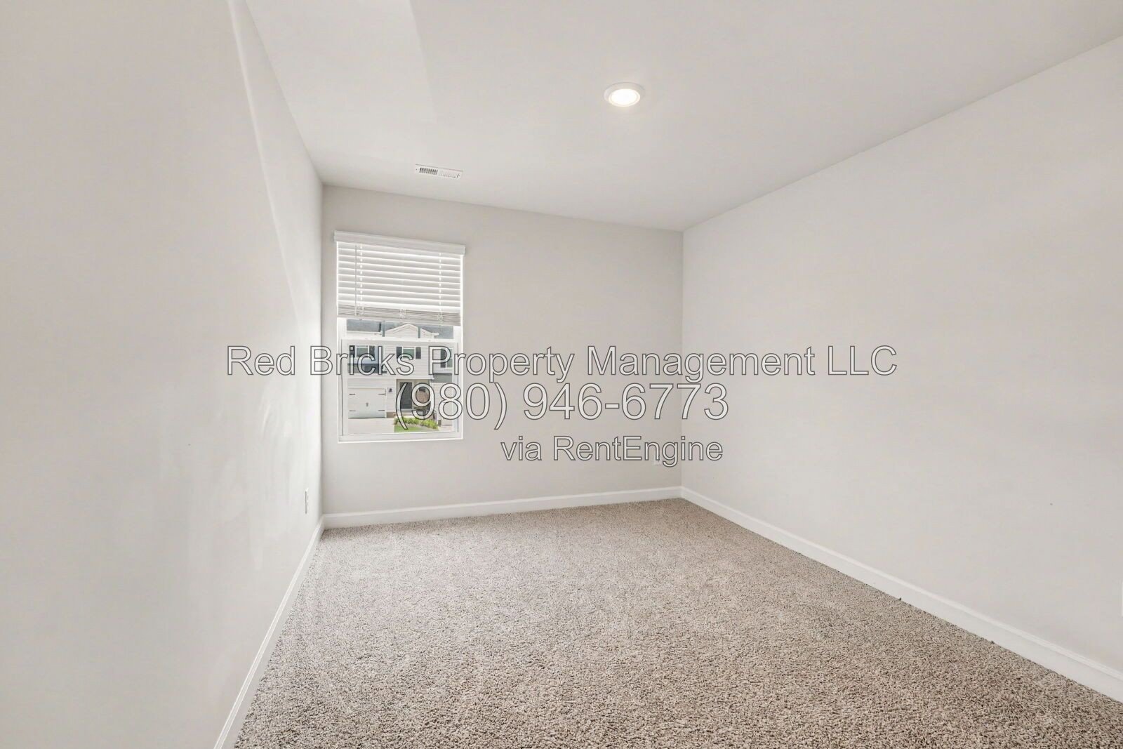 Like-New 3BR End-Unit Townhome with Private Backyard! property image