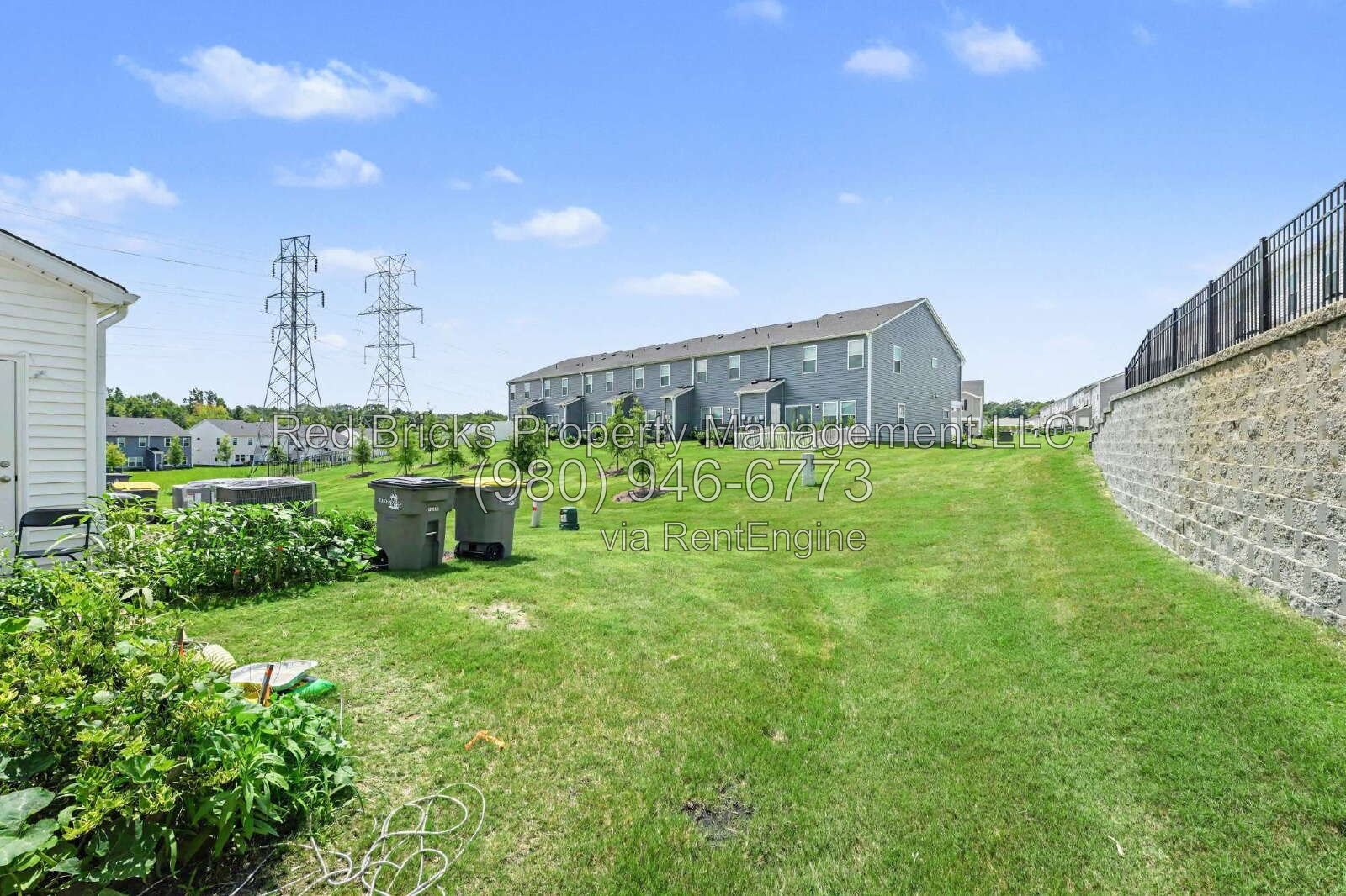 Like-New 3BR End-Unit Townhome with Private Backyard! property image