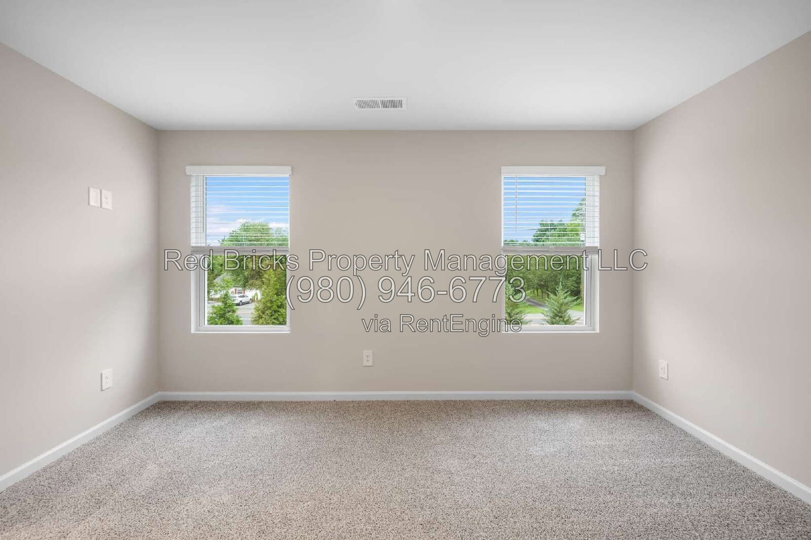 Like-New 3BR Townhome with Private Yard & Garage in Childers Park property image