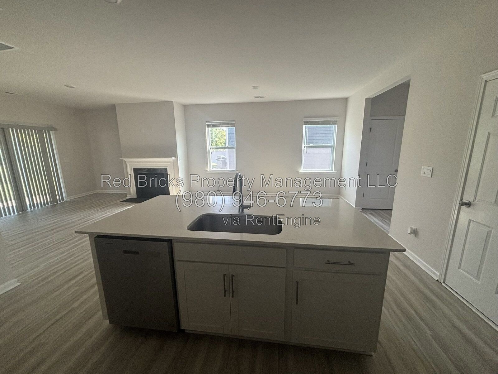 Like-New 5-Bedroom Home with Pool & Loft in Secrest Commons property image