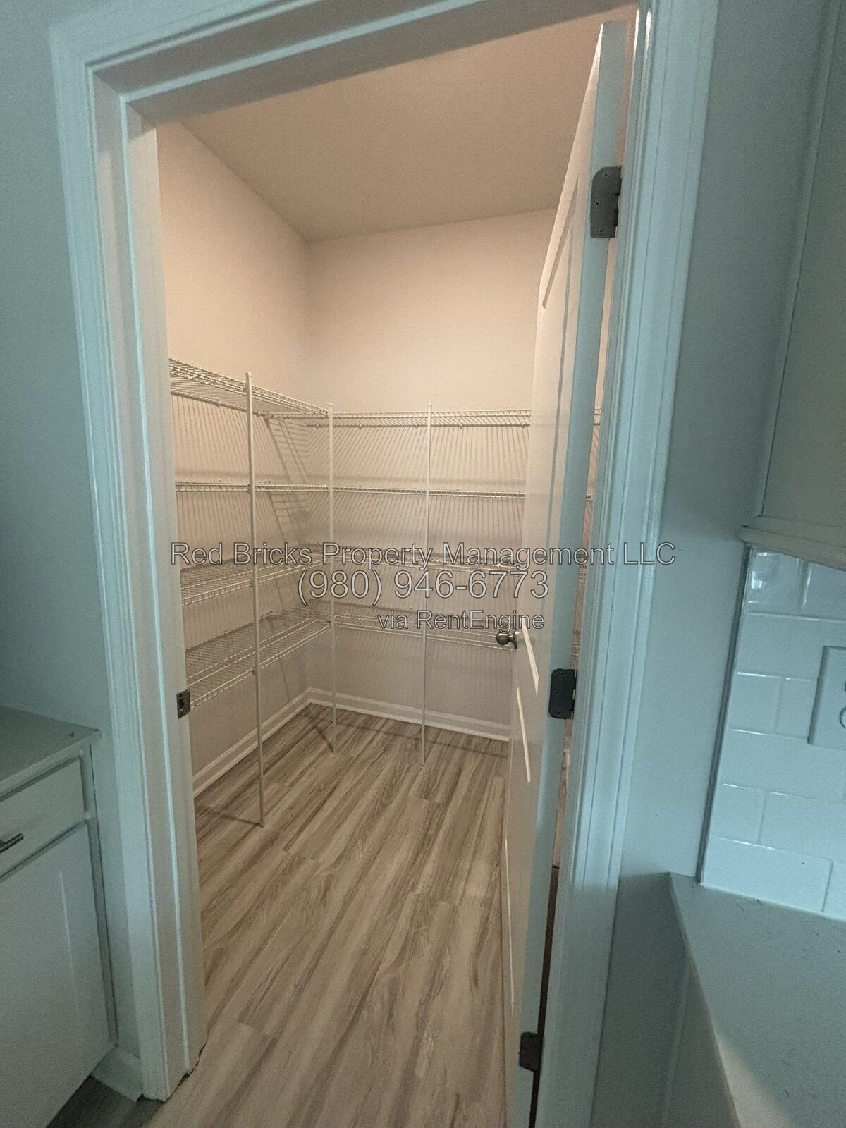 Like-New 5-Bedroom Home with Pool & Loft in Secrest Commons property image
