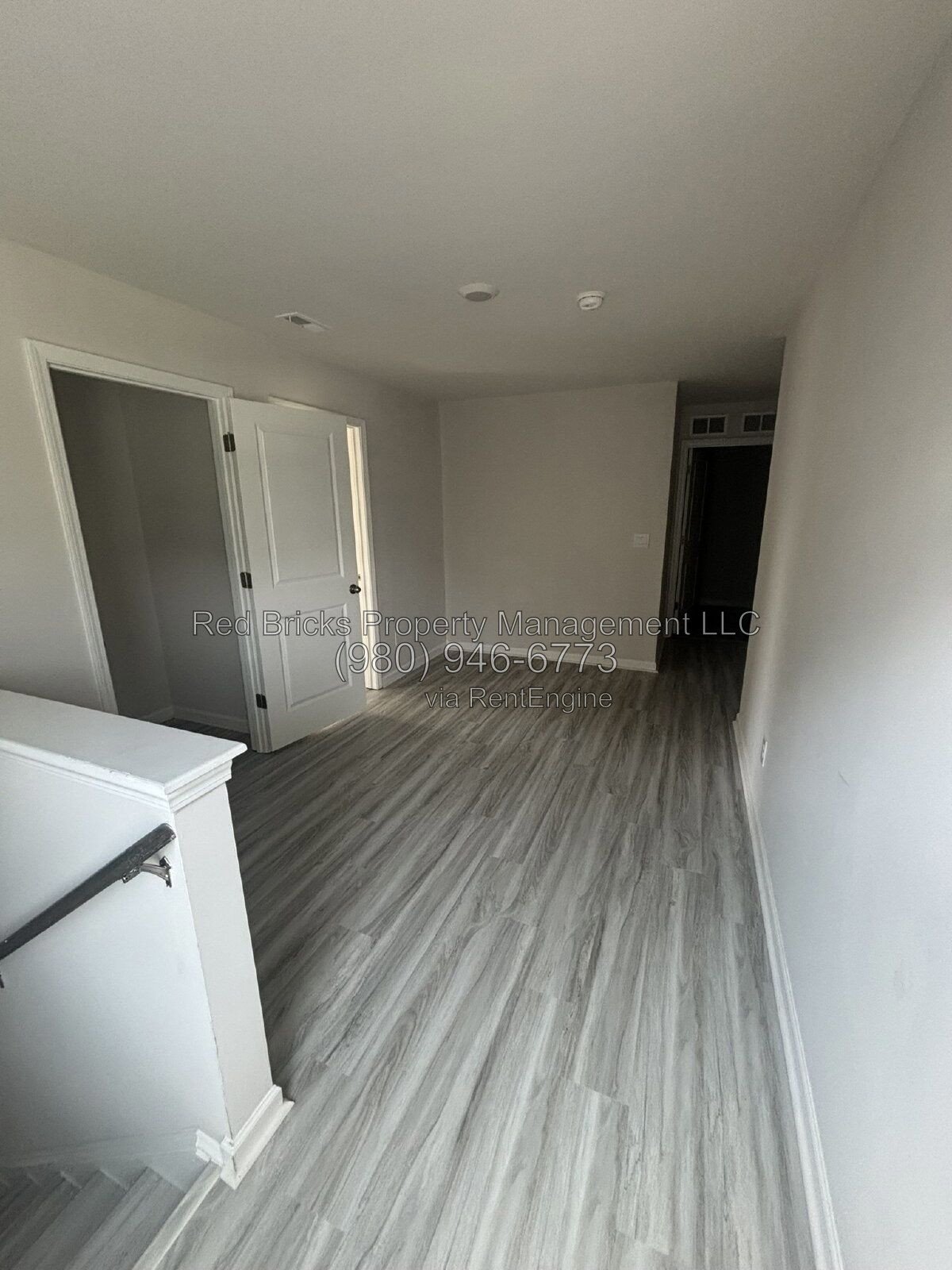 Like-New 5-Bedroom Home with Pool & Loft in Secrest Commons property image