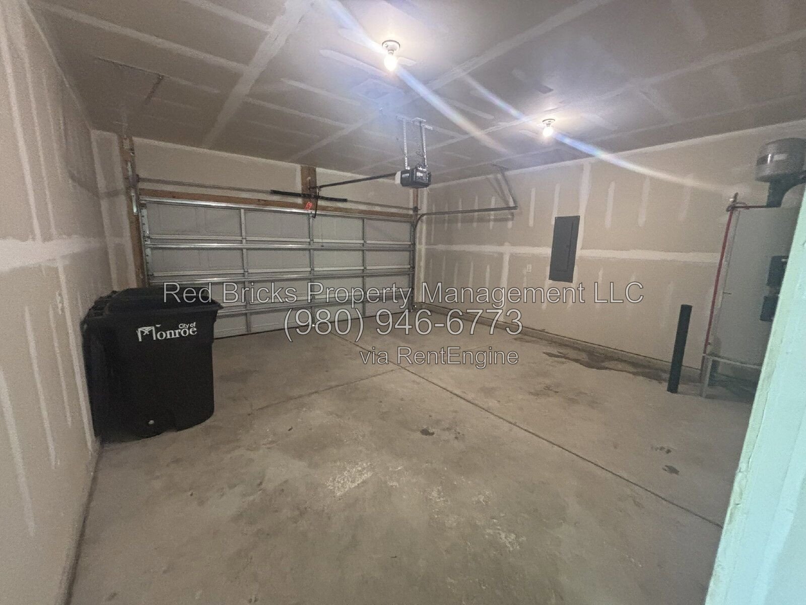 Like-New 5-Bedroom Home with Pool & Loft in Secrest Commons property image