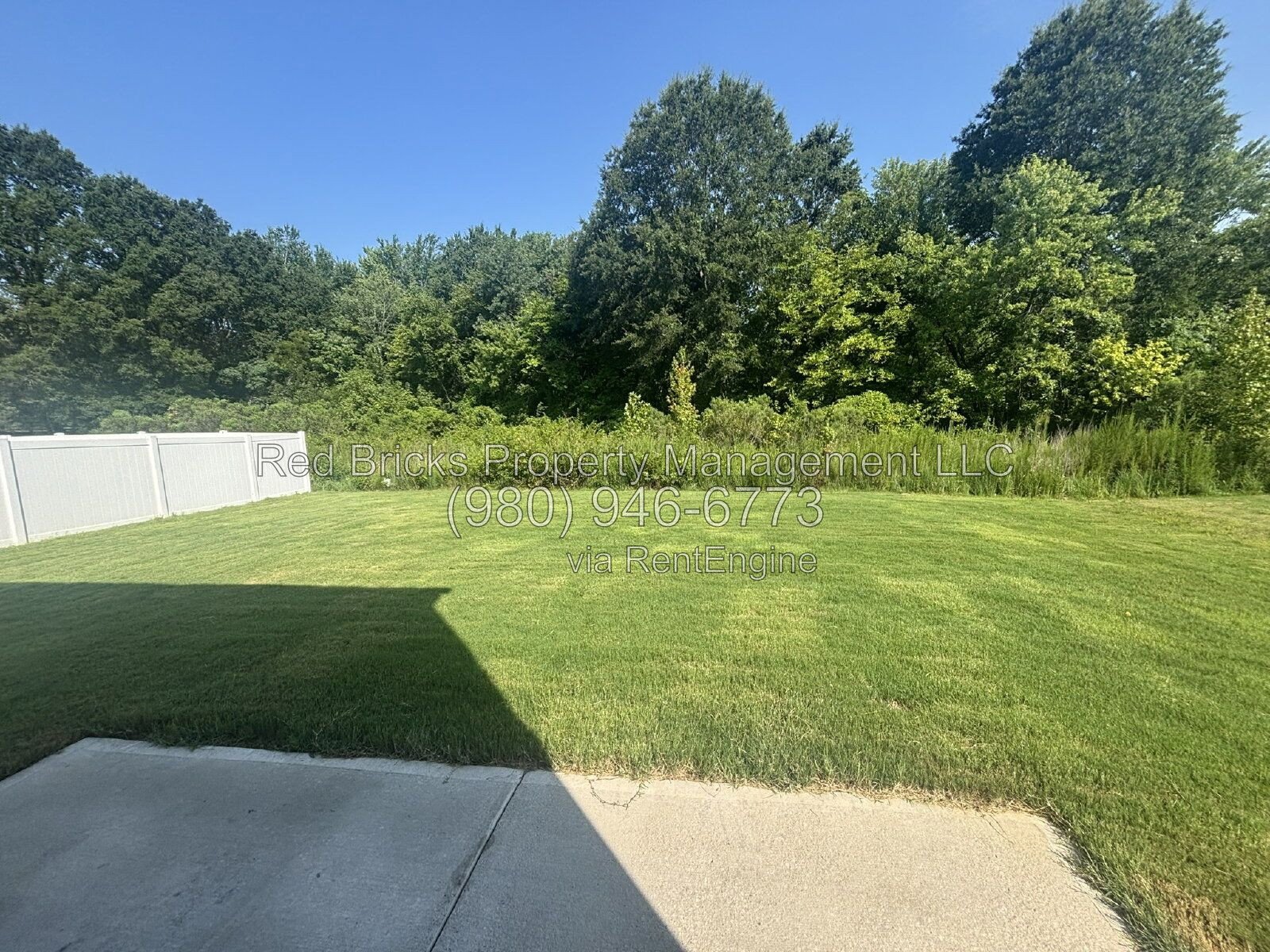 Like-New 5-Bedroom Home with Pool & Loft in Secrest Commons property image