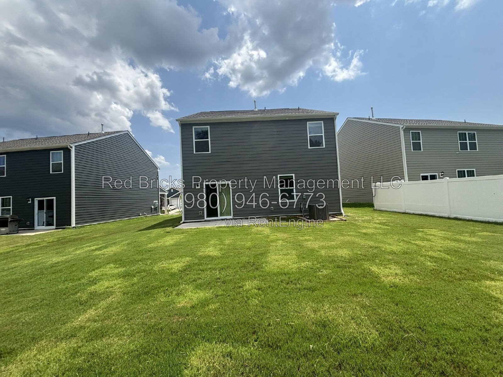 Like-New 5-Bedroom Home with Pool & Loft in Secrest Commons property image