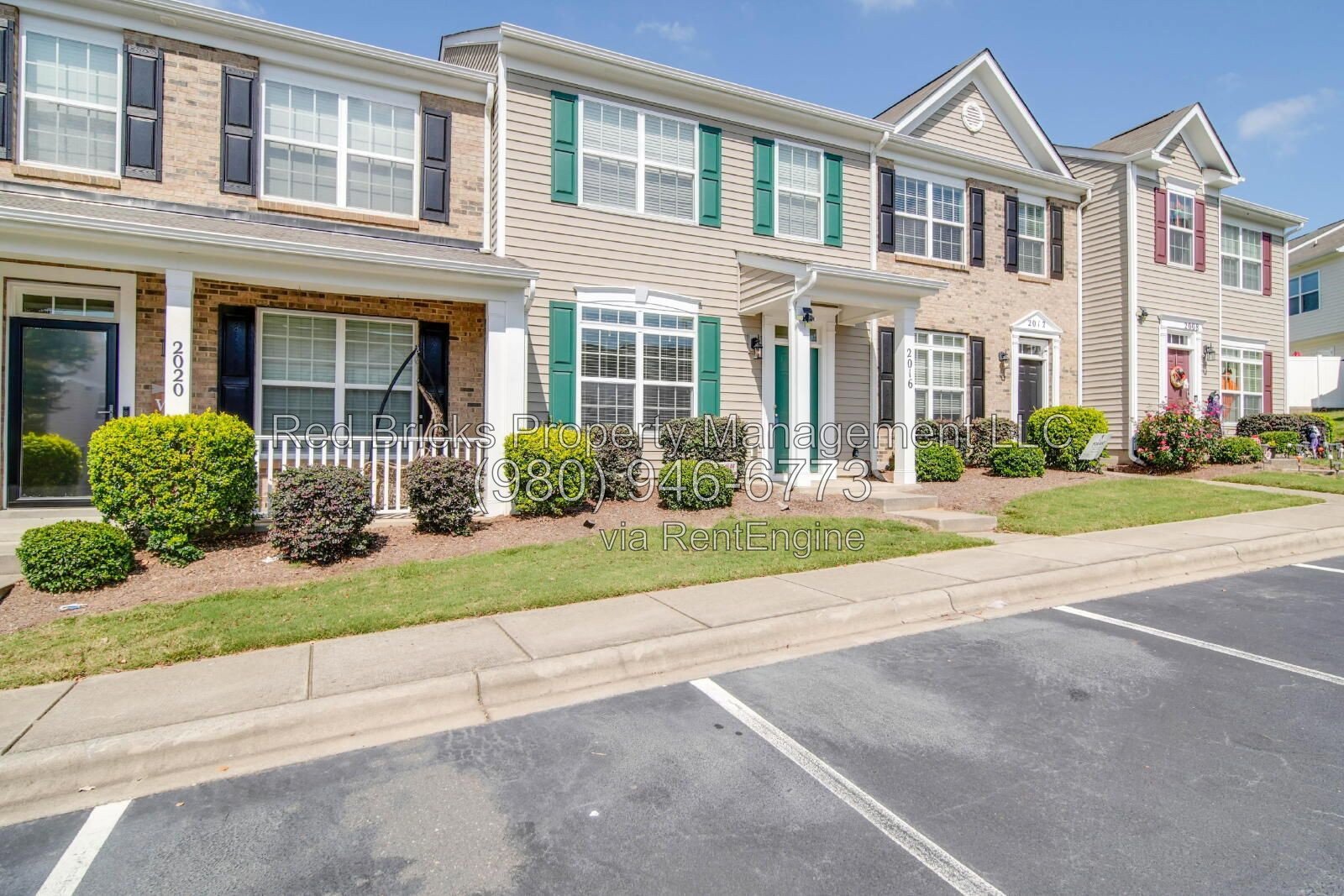 Charming 2-Bedroom Townhome with Pool Access! property image