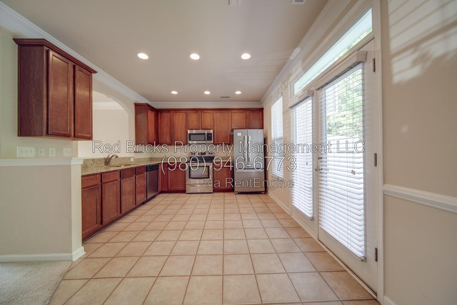 Charming 2-Bedroom Townhome with Pool Access! property image