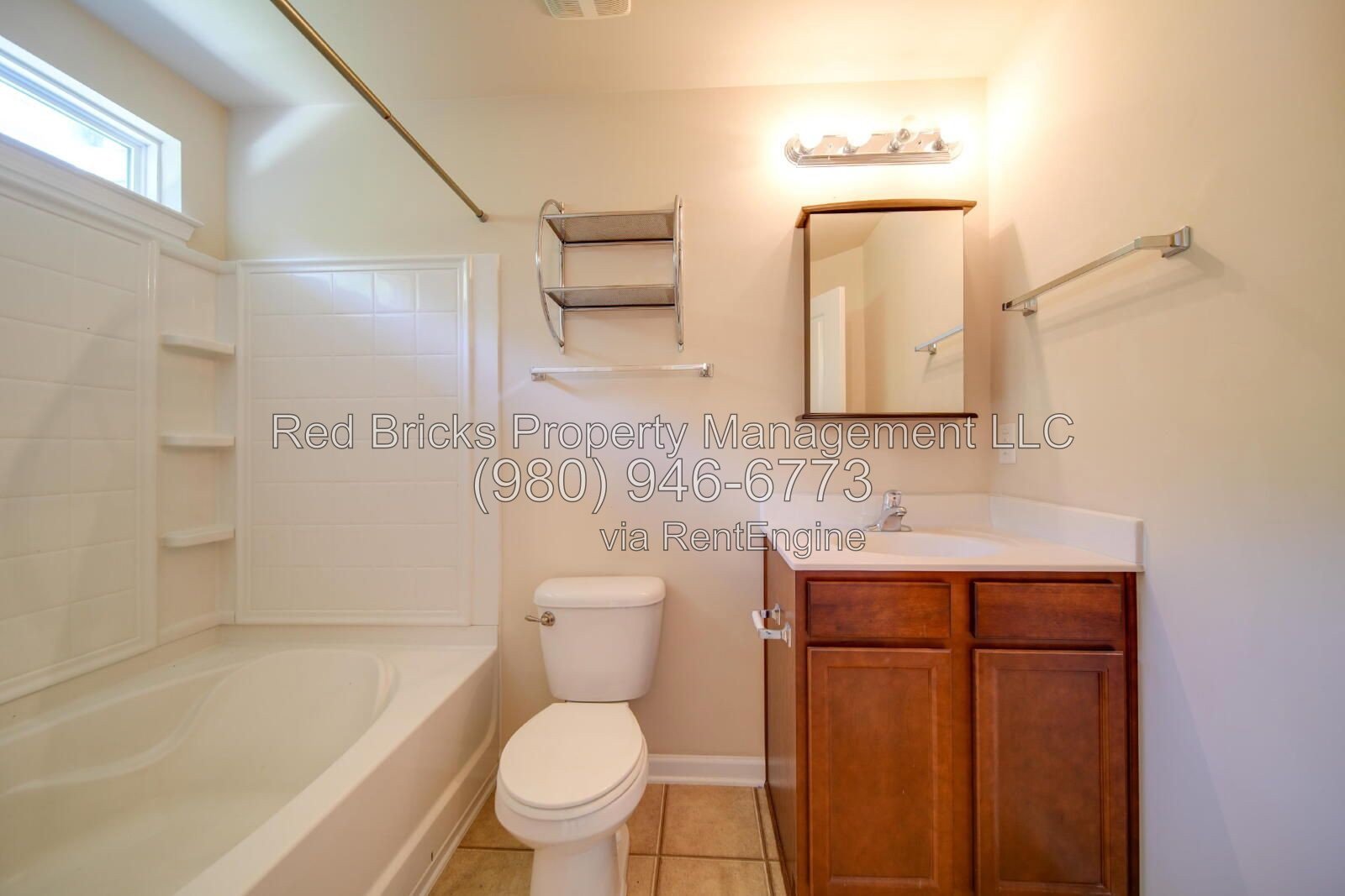 Charming 2-Bedroom Townhome with Pool Access! property image