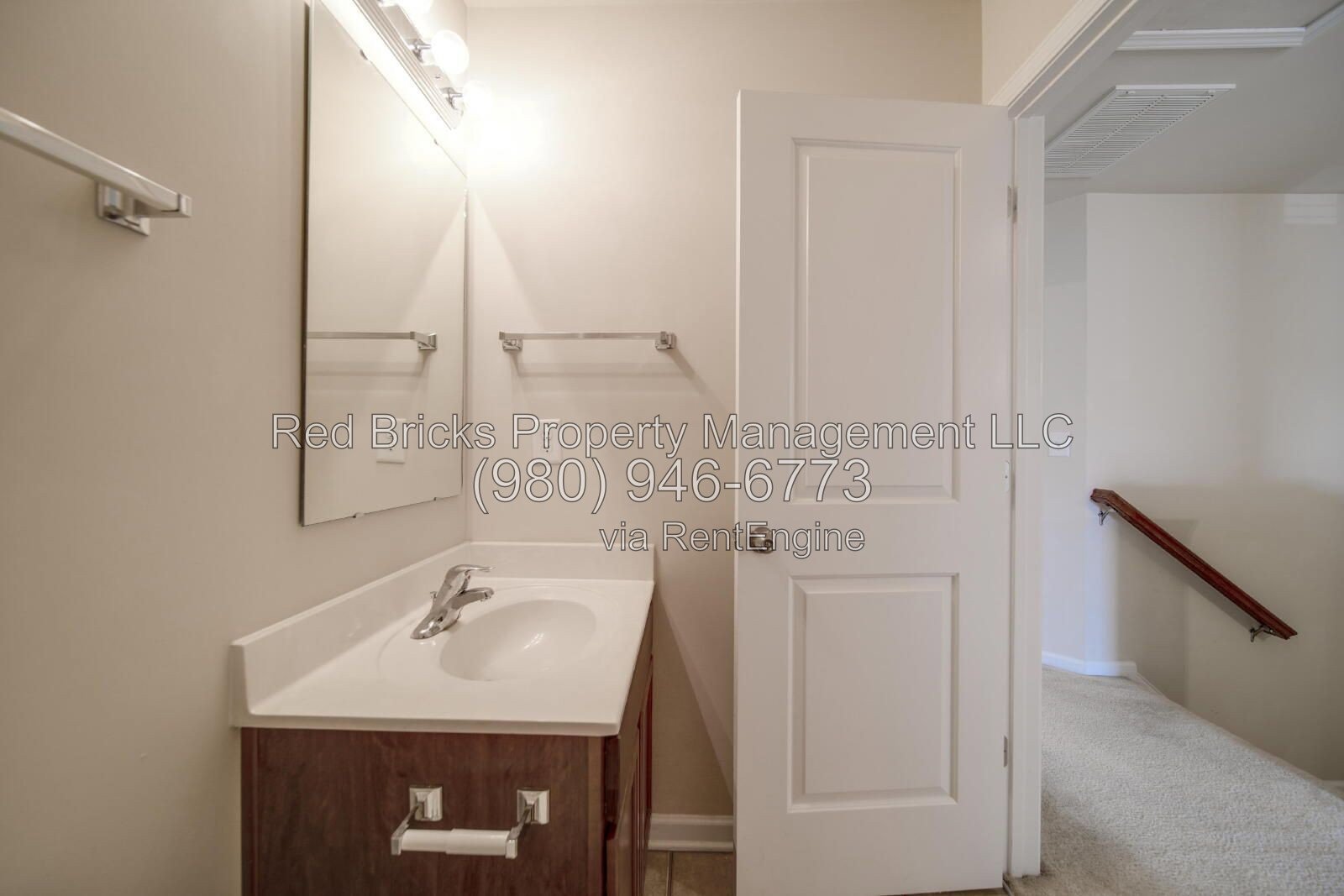 Charming 2-Bedroom Townhome with Pool Access! property image