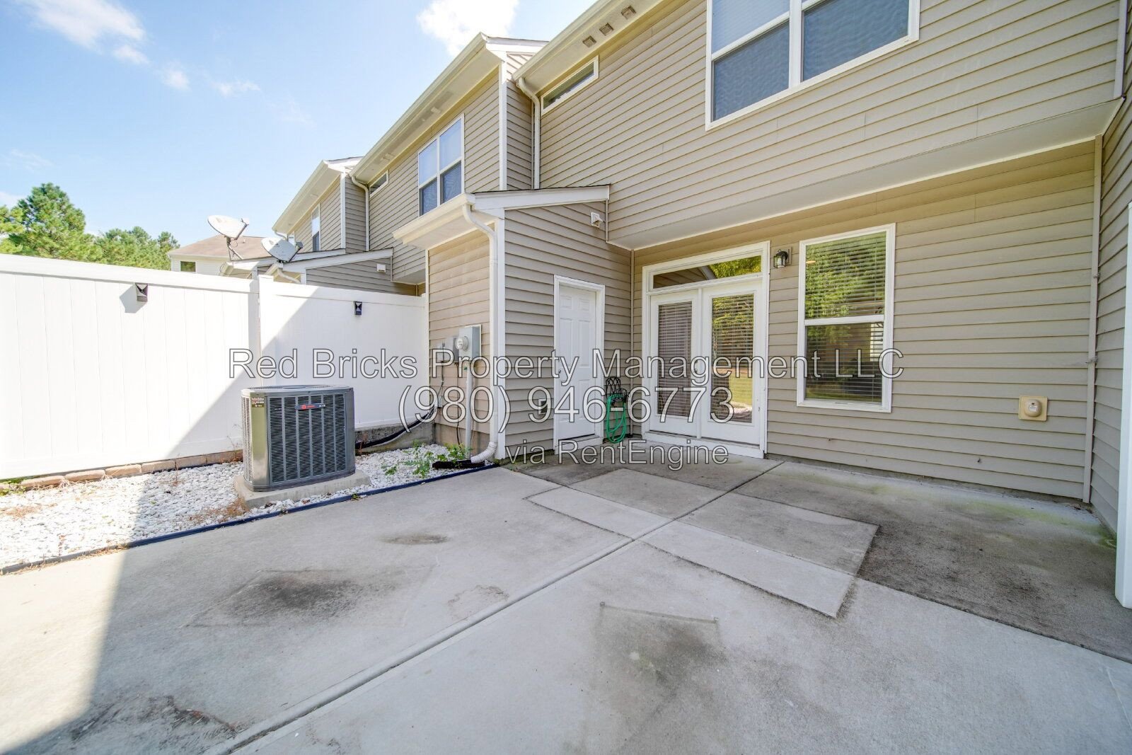 Charming 2-Bedroom Townhome with Pool Access! property image