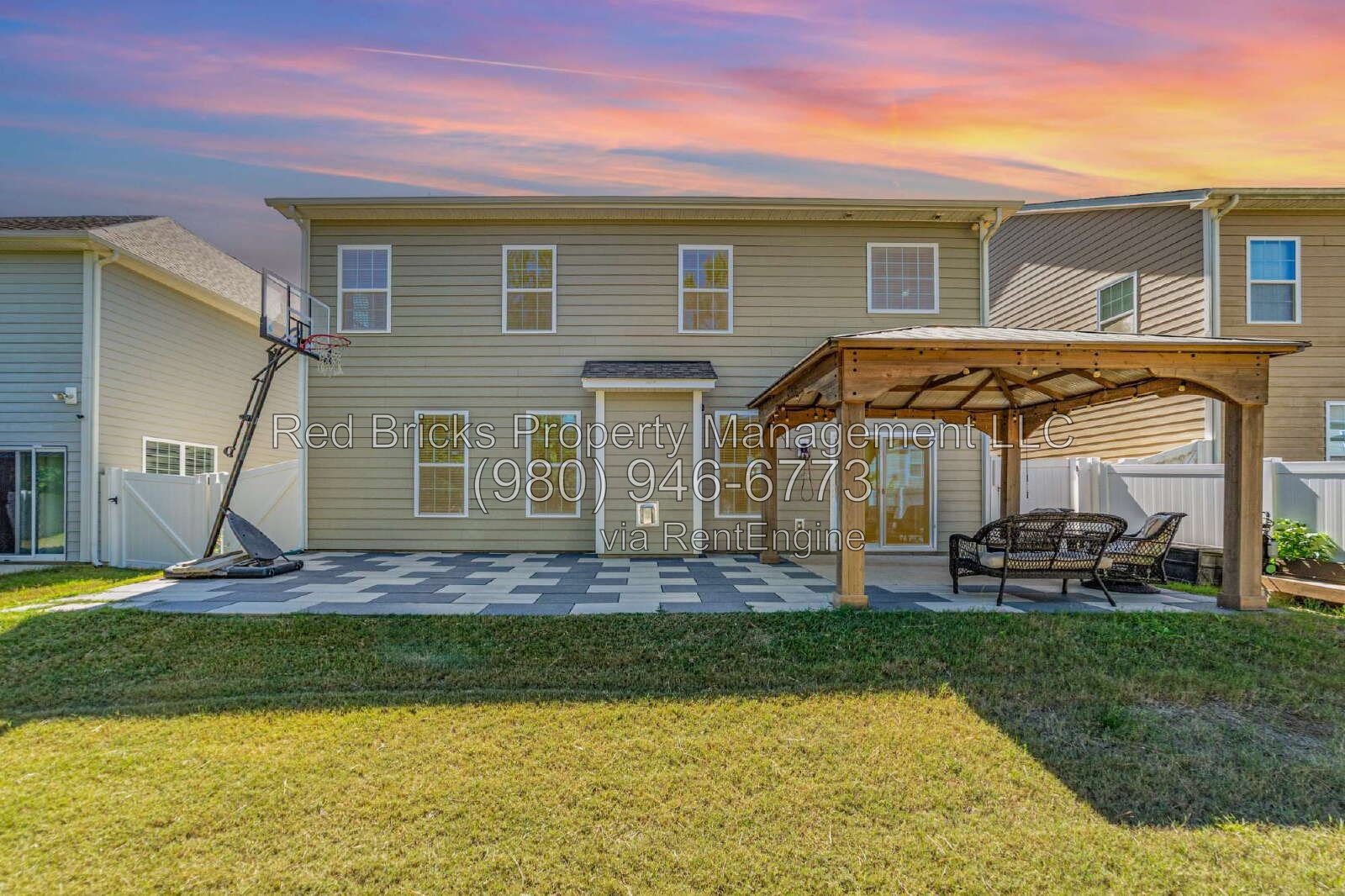 Forest Grove Gem: 4 Beds, Patio & Modern Perks—Available from August 26th! property image