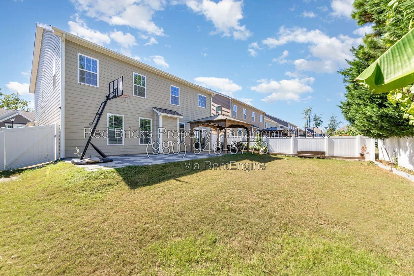 Forest Grove Gem: 4 Beds, Patio & Modern Perks—Available from August 26th! property image