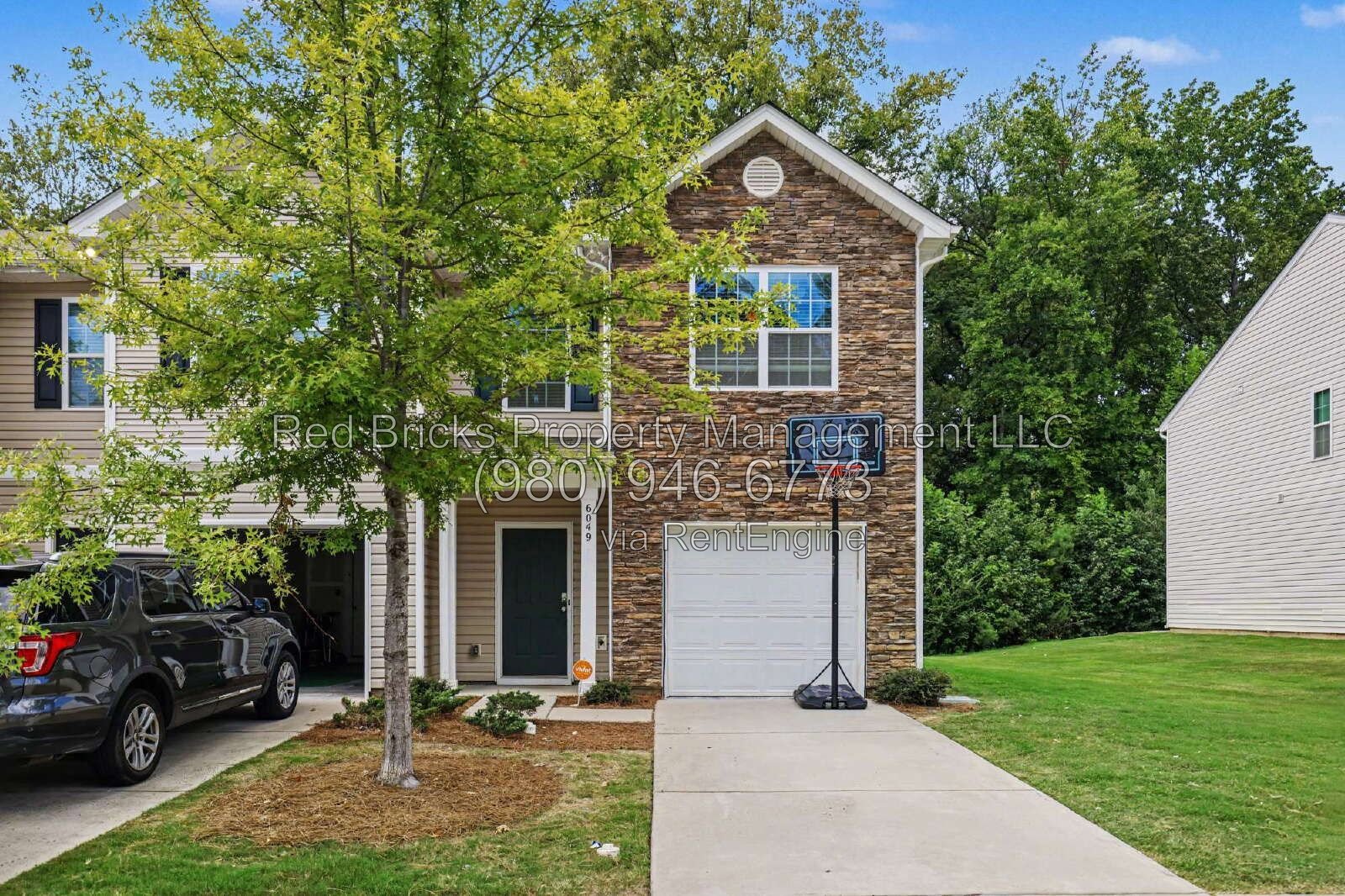 Like-New 3BR Townhome with Covered Patio & Garage in Guildford! property image