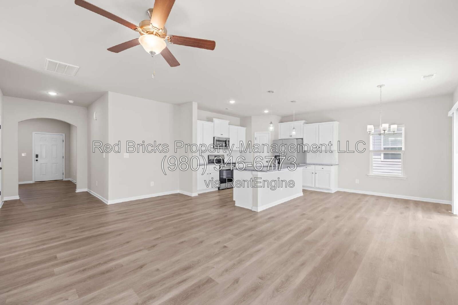 Like-New 4BR Home with 2-Car Garage in Stoneygreen! property image