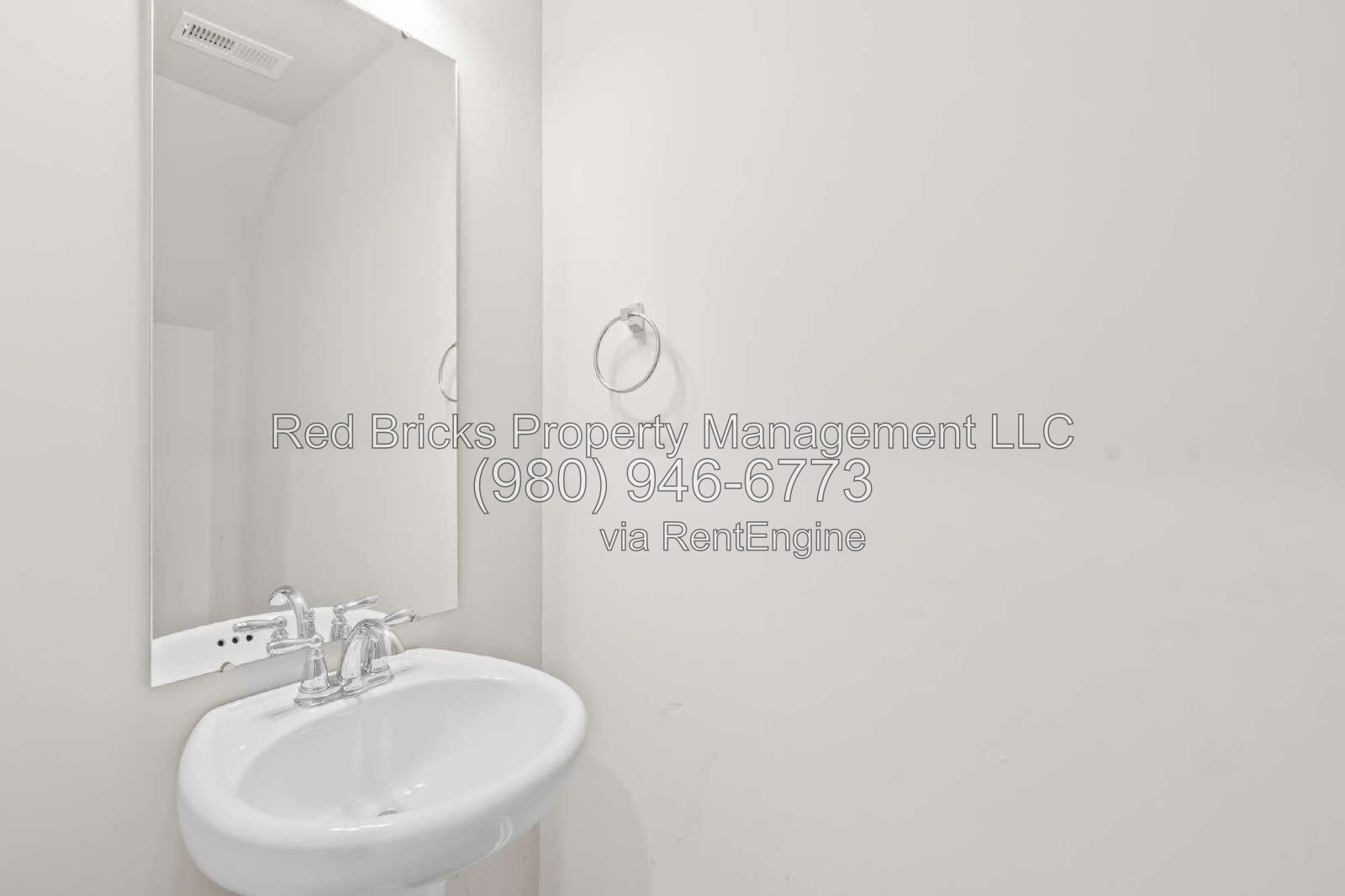 Like-New 4BR Home with 2-Car Garage in Stoneygreen! property image