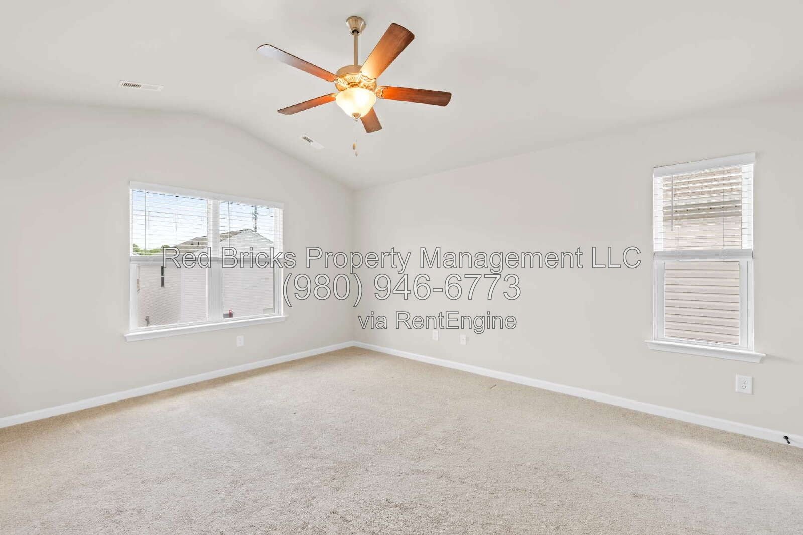 Like-New 4BR Home with 2-Car Garage in Stoneygreen! property image