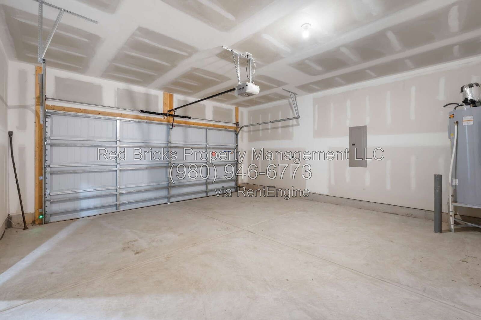 Like-New 4BR Home with 2-Car Garage in Stoneygreen! property image
