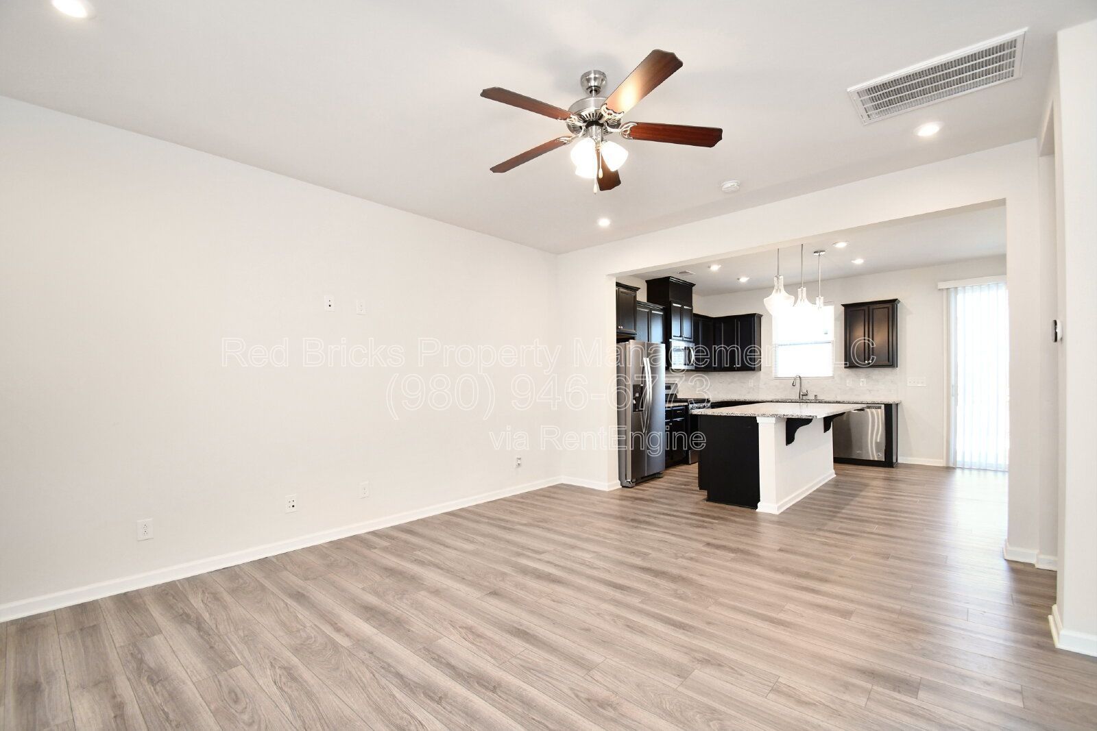 Like-New 2-Story Townhome Near UNCC – Prime Location & Modern Comfort! property image