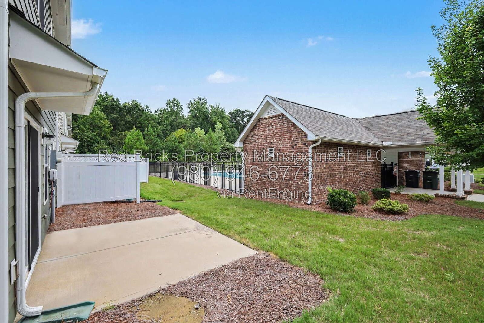 Modern End-Unit Townhome with Pool Access! property image