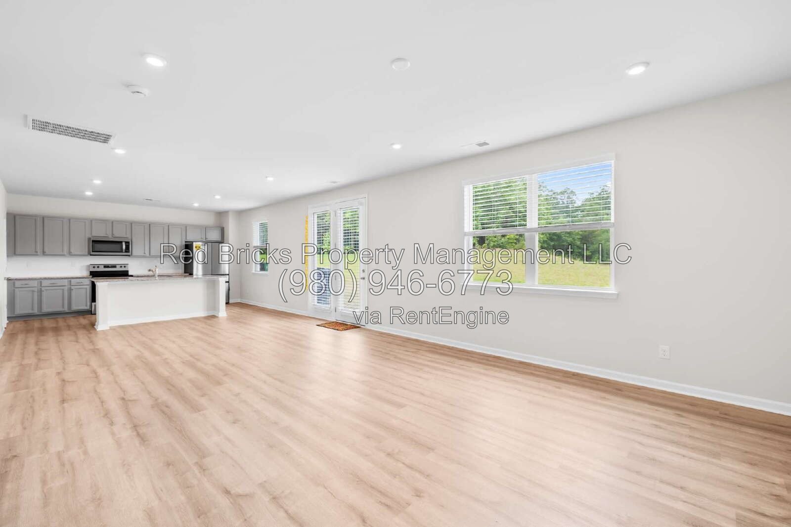 Like-New 5BR Retreat with Spacious Backyard! property image