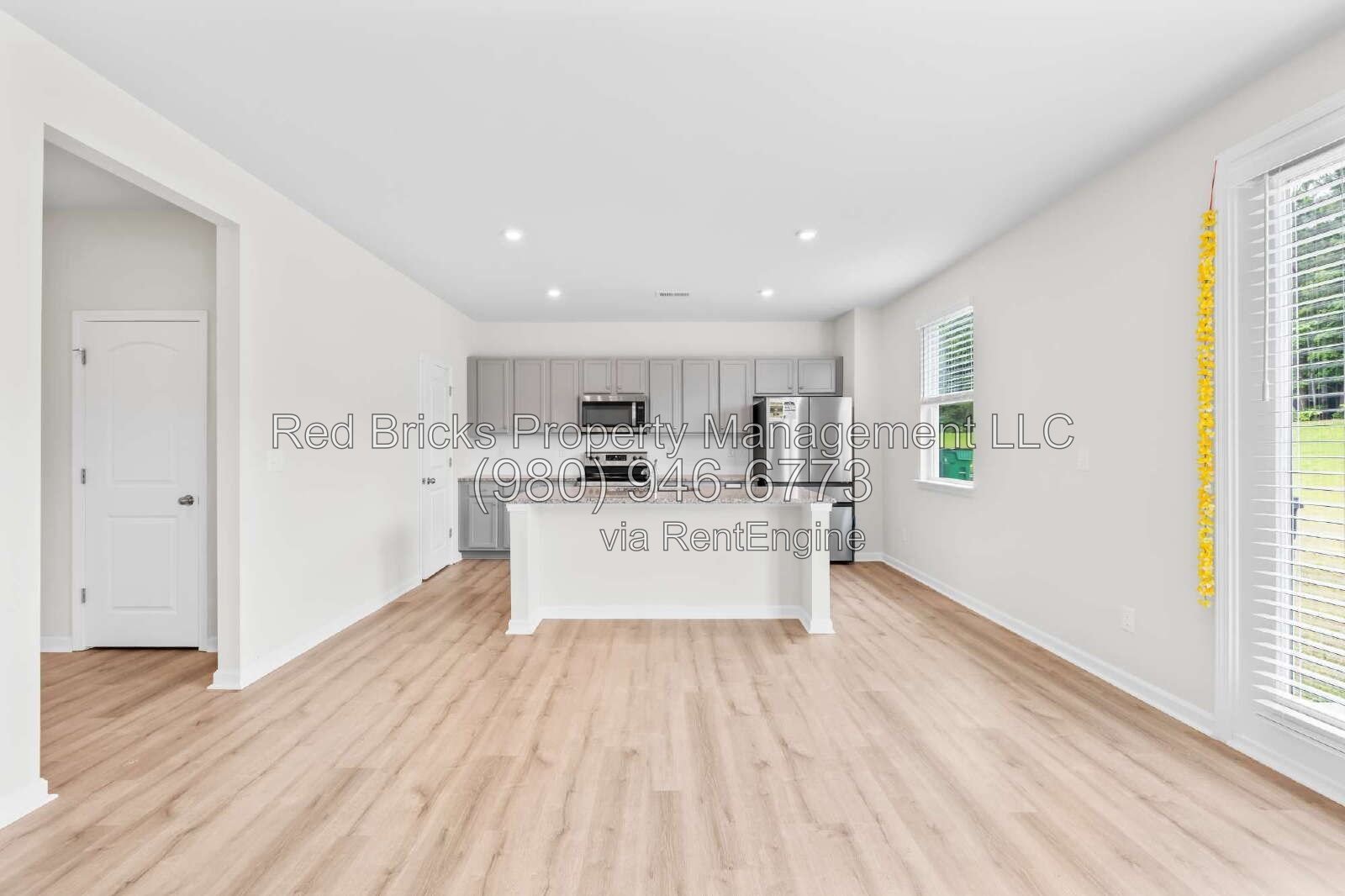 Like-New 5BR Retreat with Spacious Backyard! property image