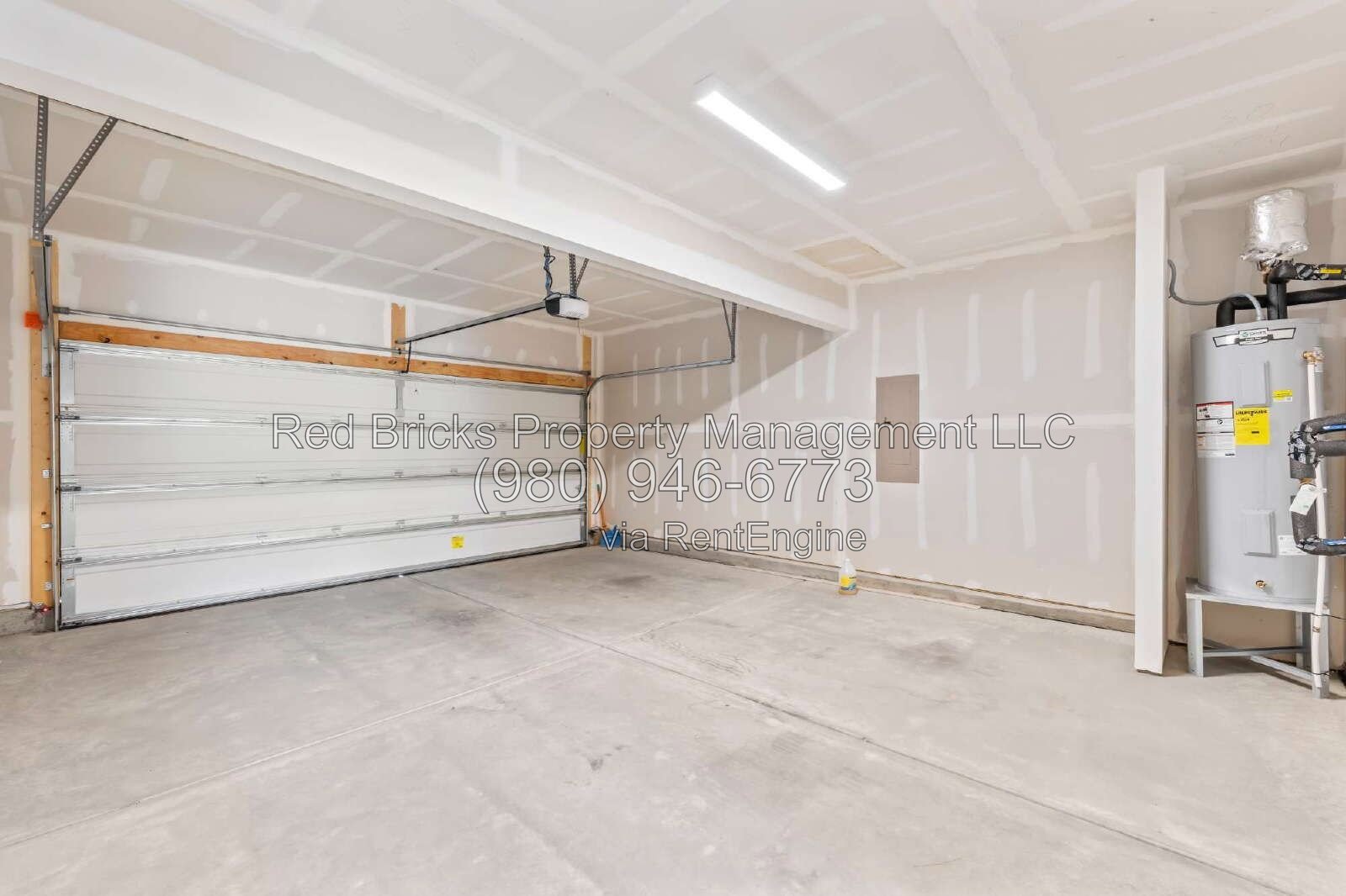 Like-New 5BR Retreat with Spacious Backyard! property image