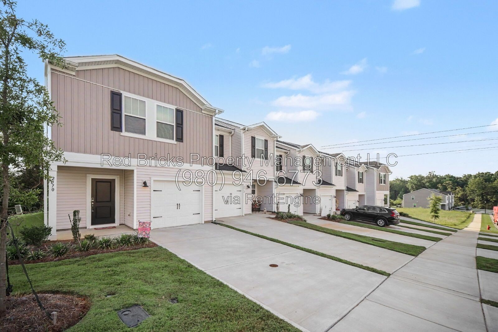 Like-New 3BR End-Unit with Pool Access! property image