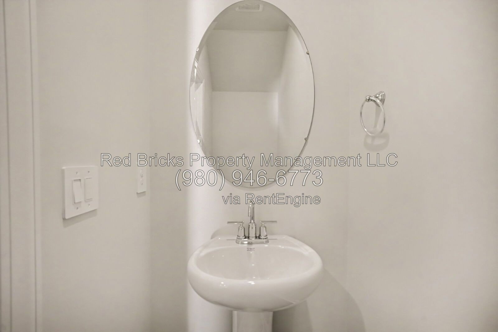 Like-New 3BR End-Unit with Pool Access! property image