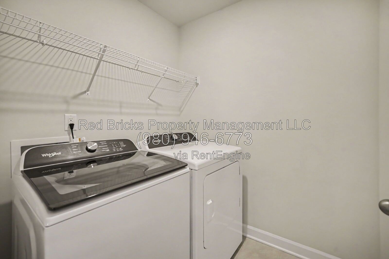 Like-New 3BR End-Unit with Pool Access! property image