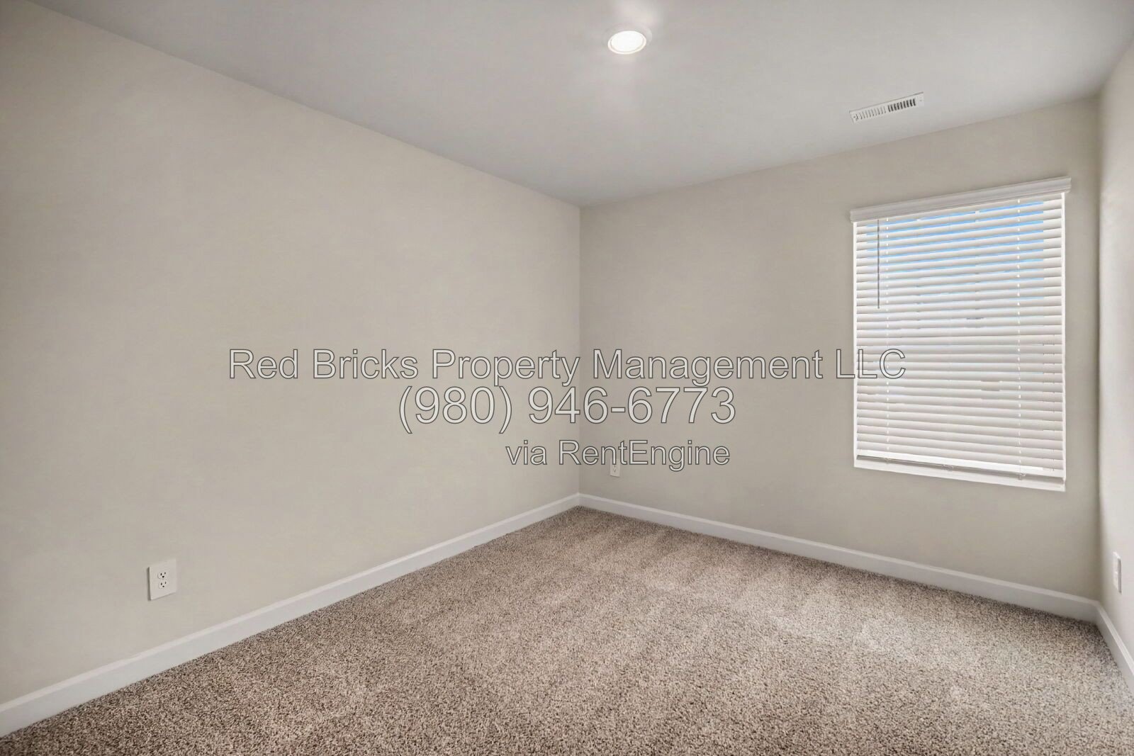 Like-New 3BR End-Unit with Pool Access! property image