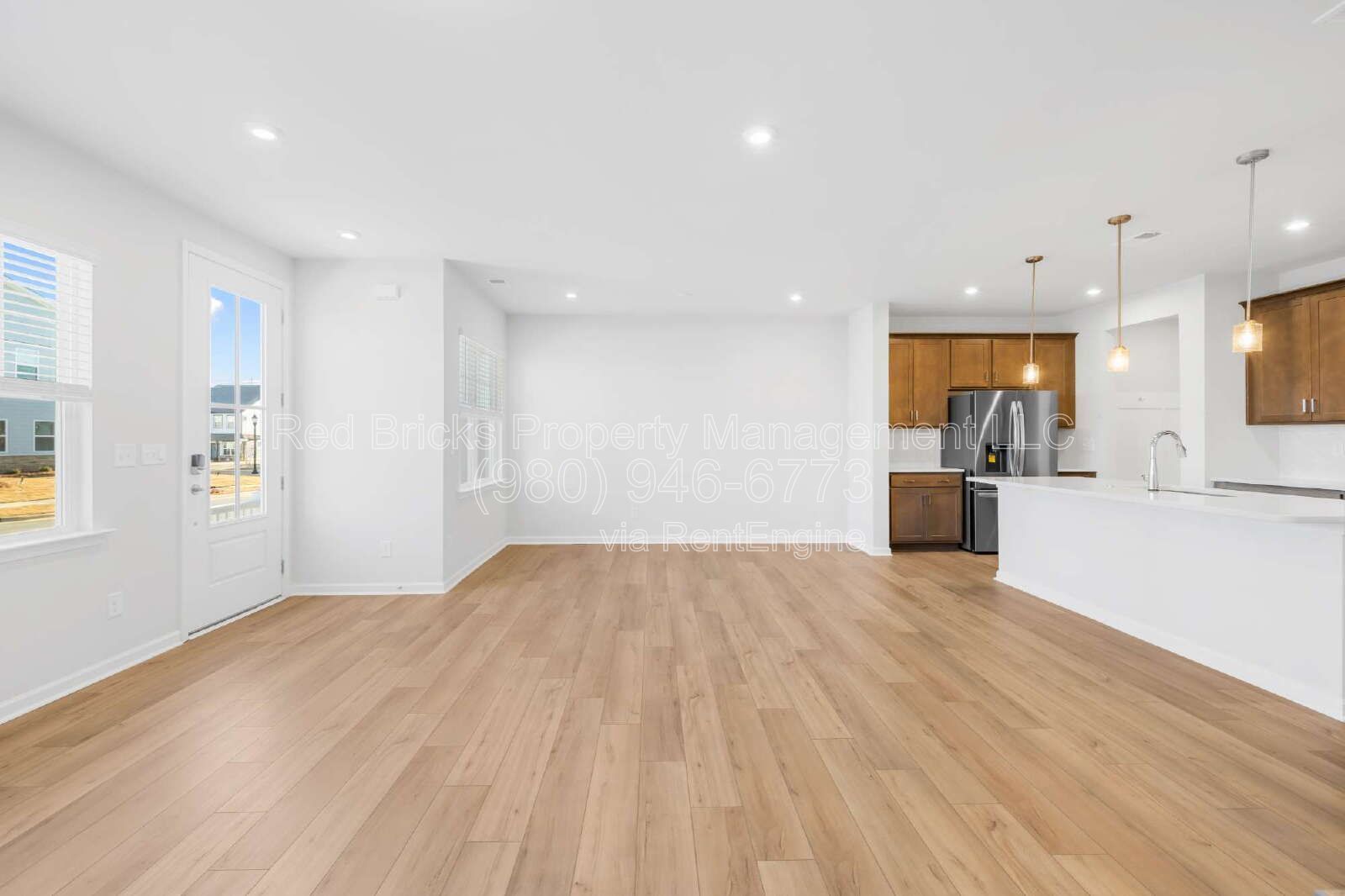 Stylish 2-Story Townhome with Loft & 2-Car Garage! property image