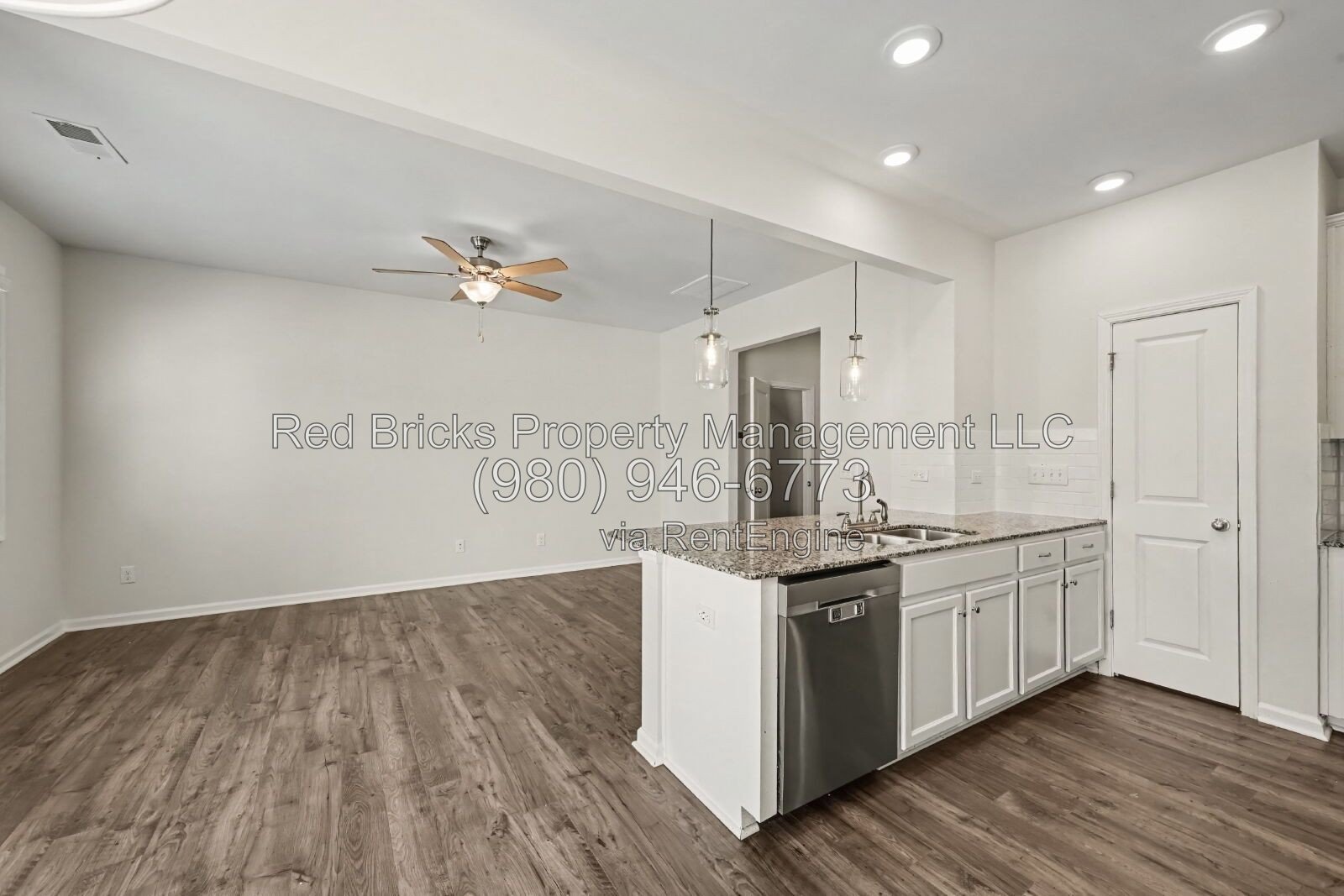 Beautiful 3BR Townhome with Patio! property image