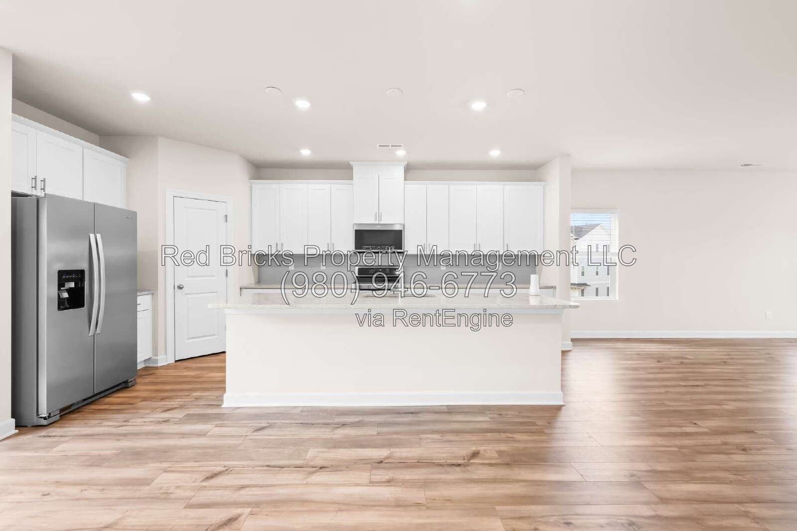Like-New 4BR End-Unit Townhome in City Park! property image