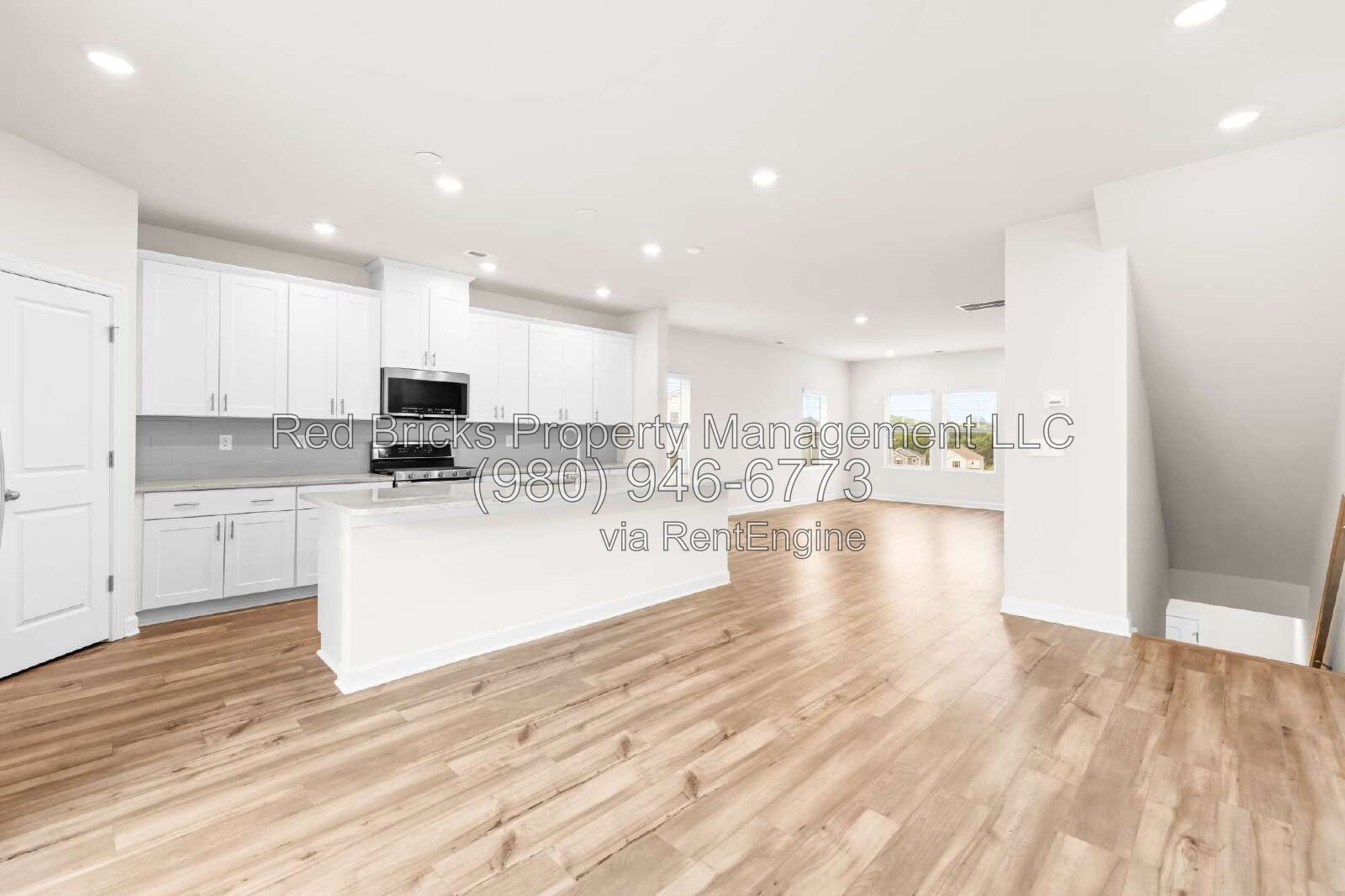 Like-New 4BR End-Unit Townhome in City Park! property image
