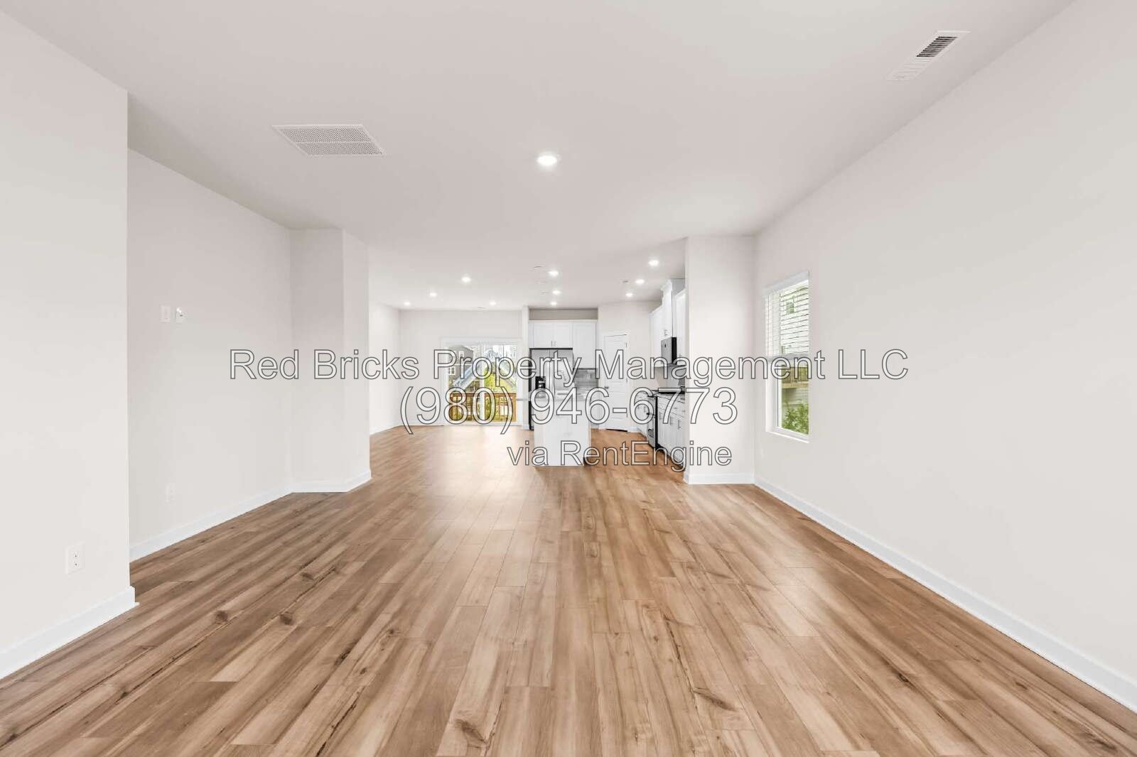 Like-New 4BR End-Unit Townhome in City Park! property image
