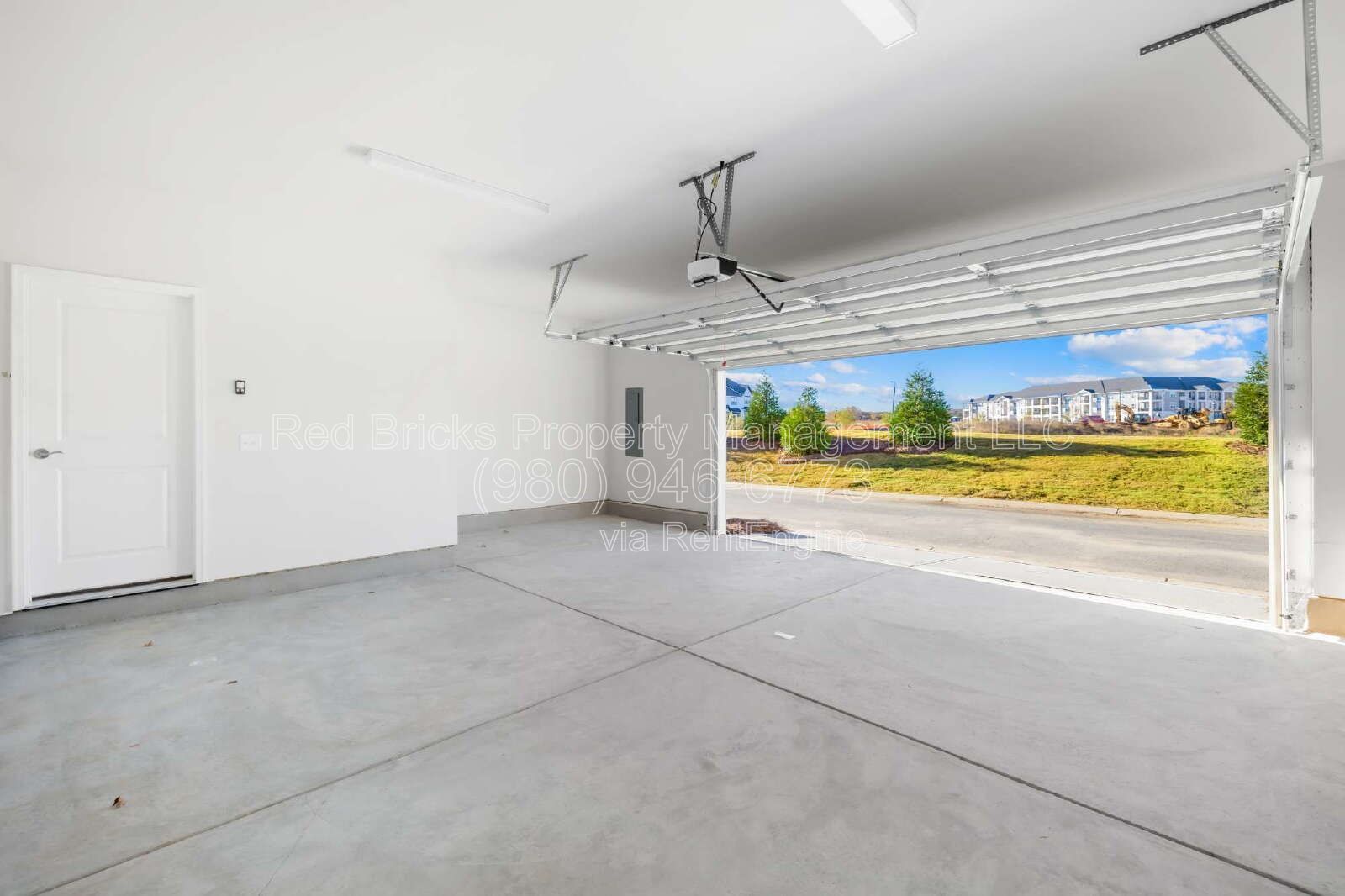Stylish 2-Story Townhome with Loft & 2-Car Garage! property image
