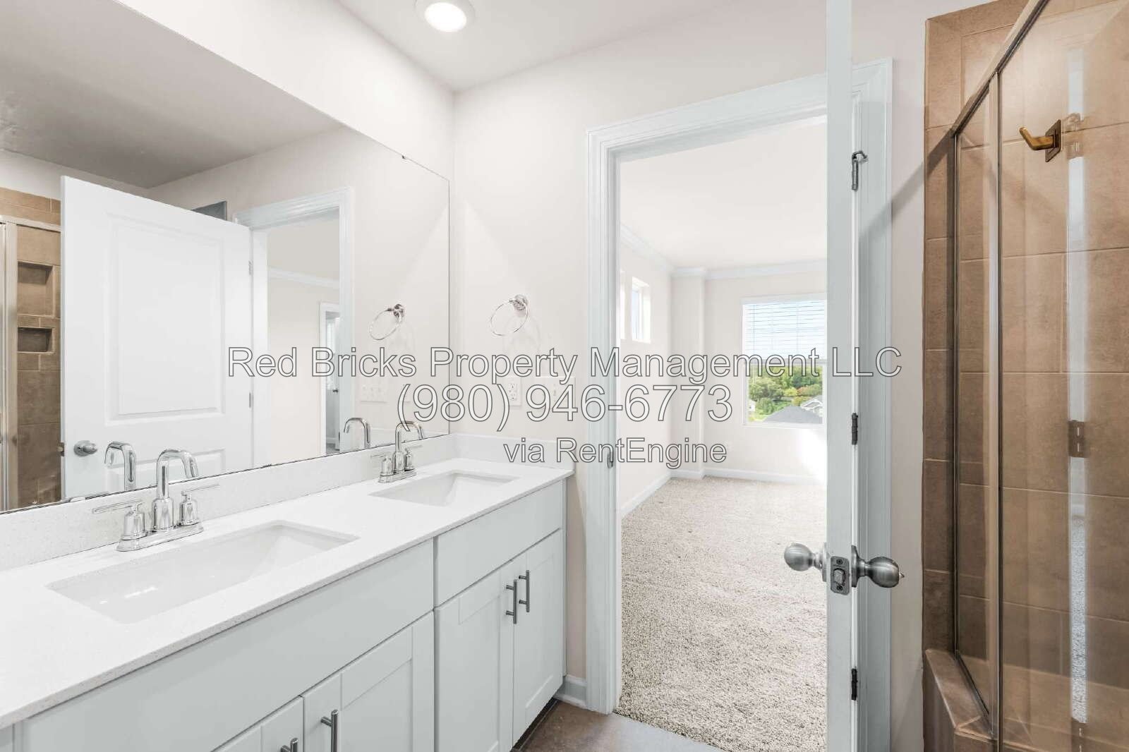 Like-New 4BR End-Unit Townhome in City Park! property image