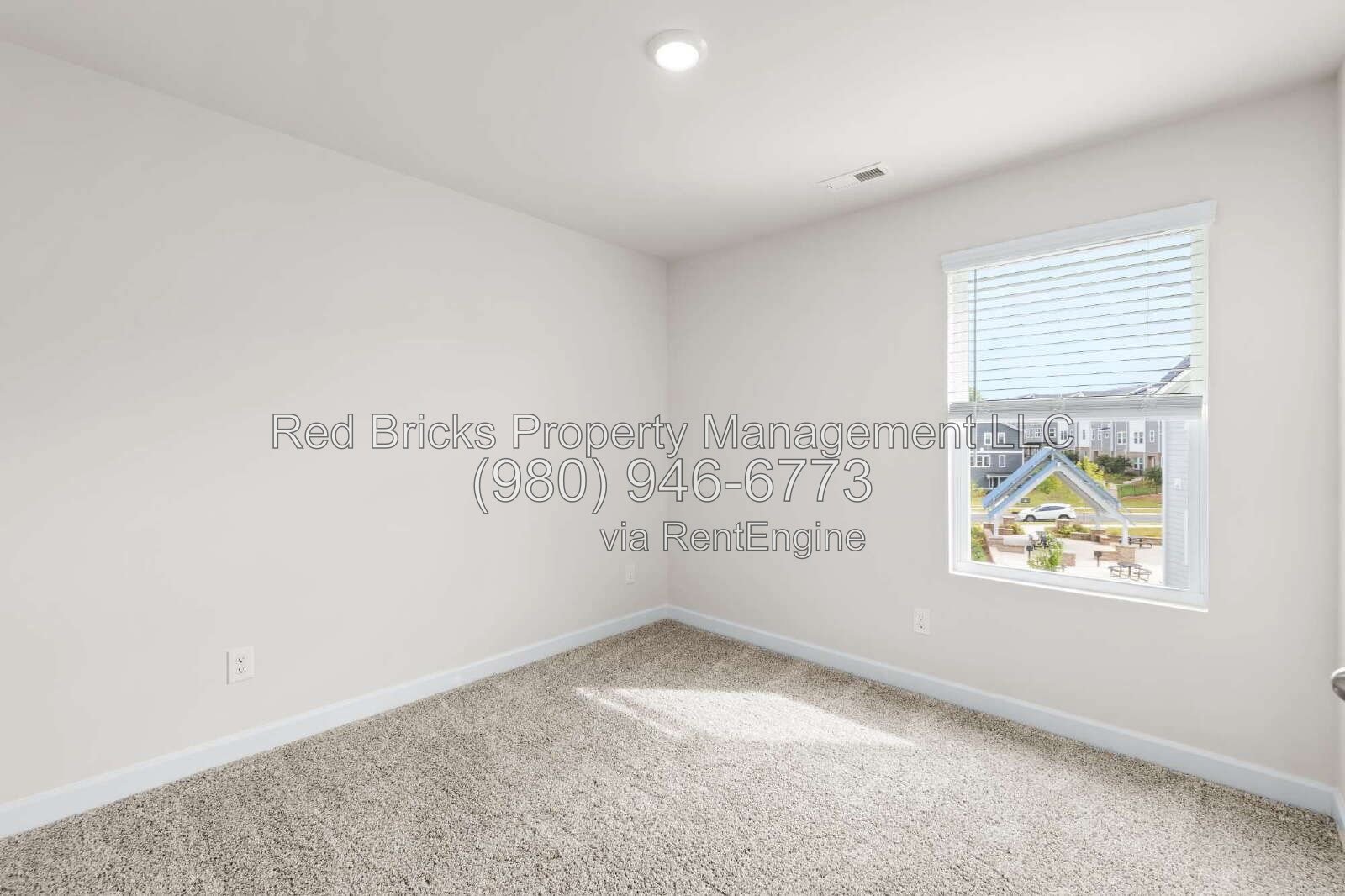 Like-New 4BR End-Unit Townhome in City Park! property image