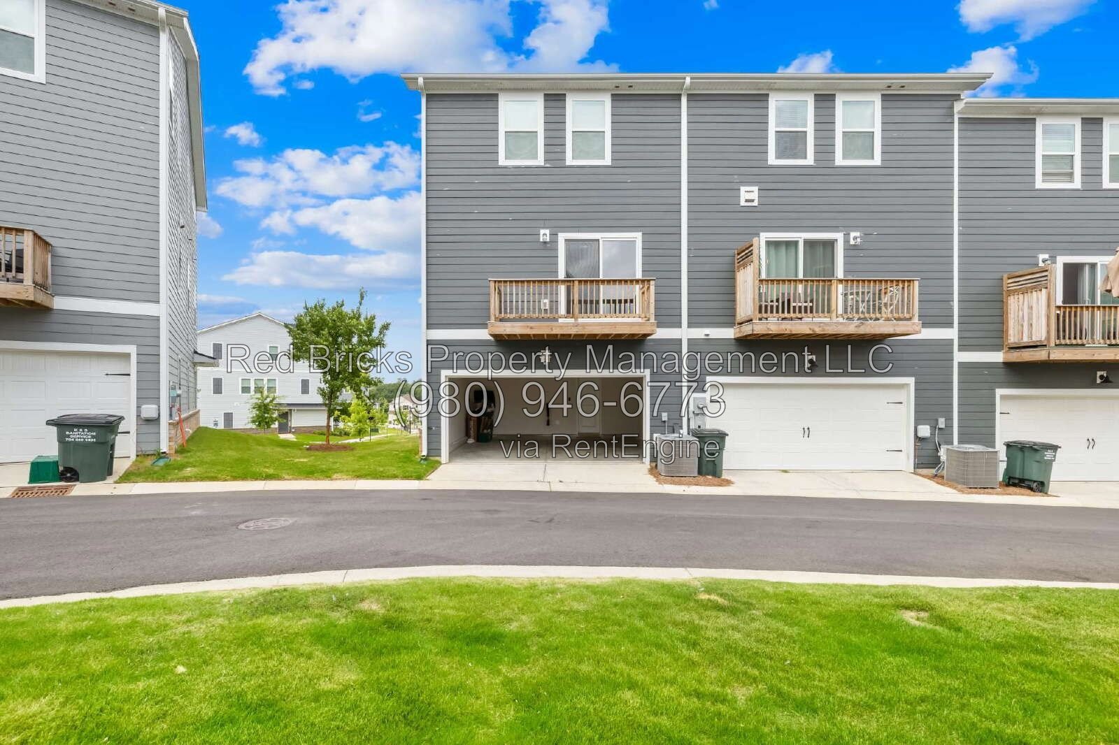 Like-New 4BR End-Unit Townhome in City Park! property image