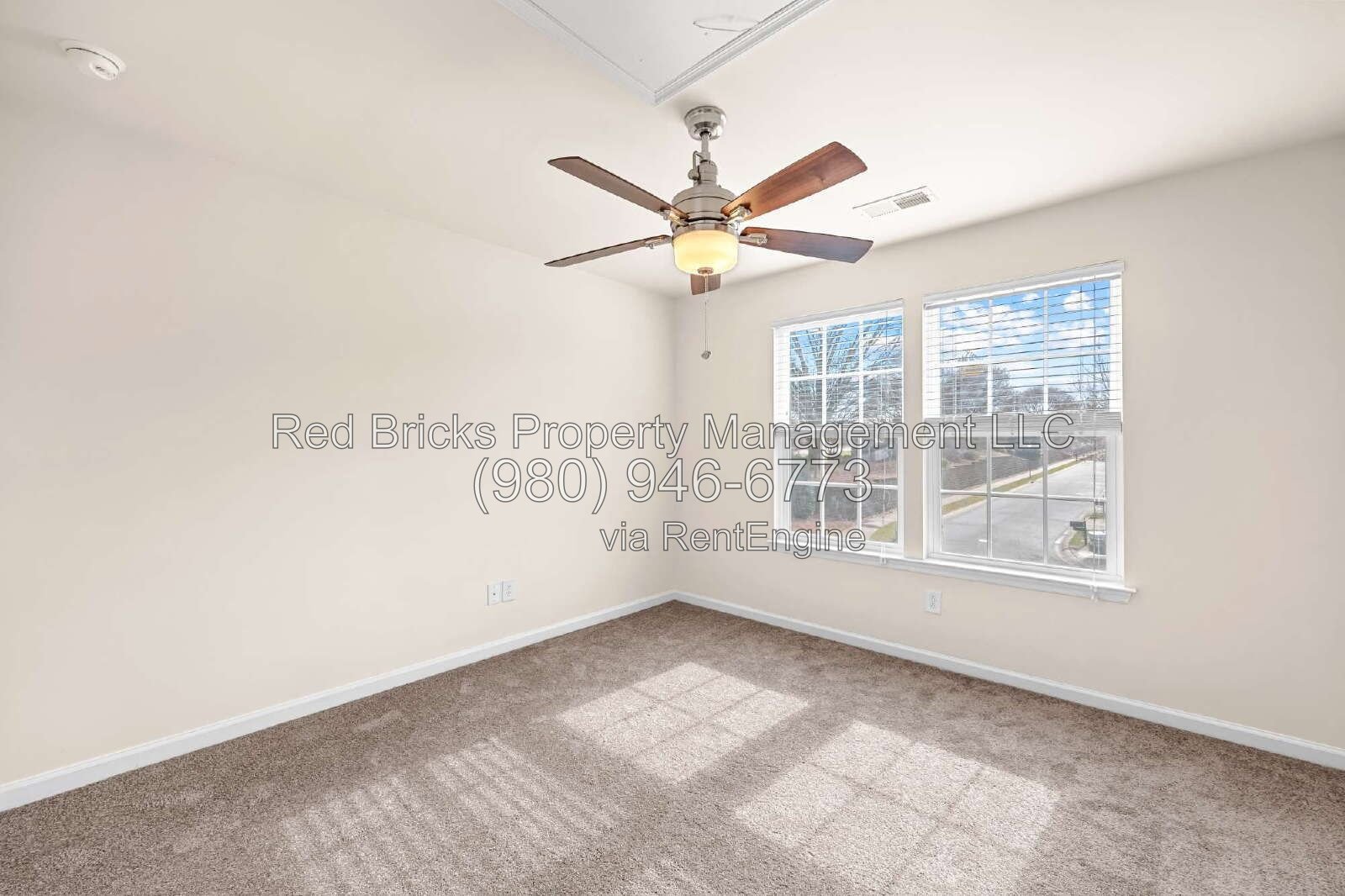 Stylish End-Unit Townhome with 2-Car Garage property image