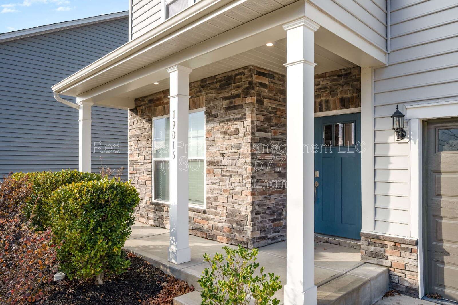 Spacious 5BR Heron Park Home with Sunroom & Loft property image