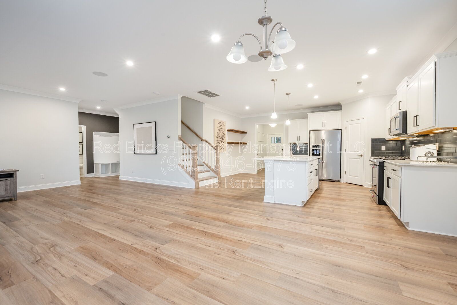 Spacious 5BR Heron Park Home with Sunroom & Loft property image
