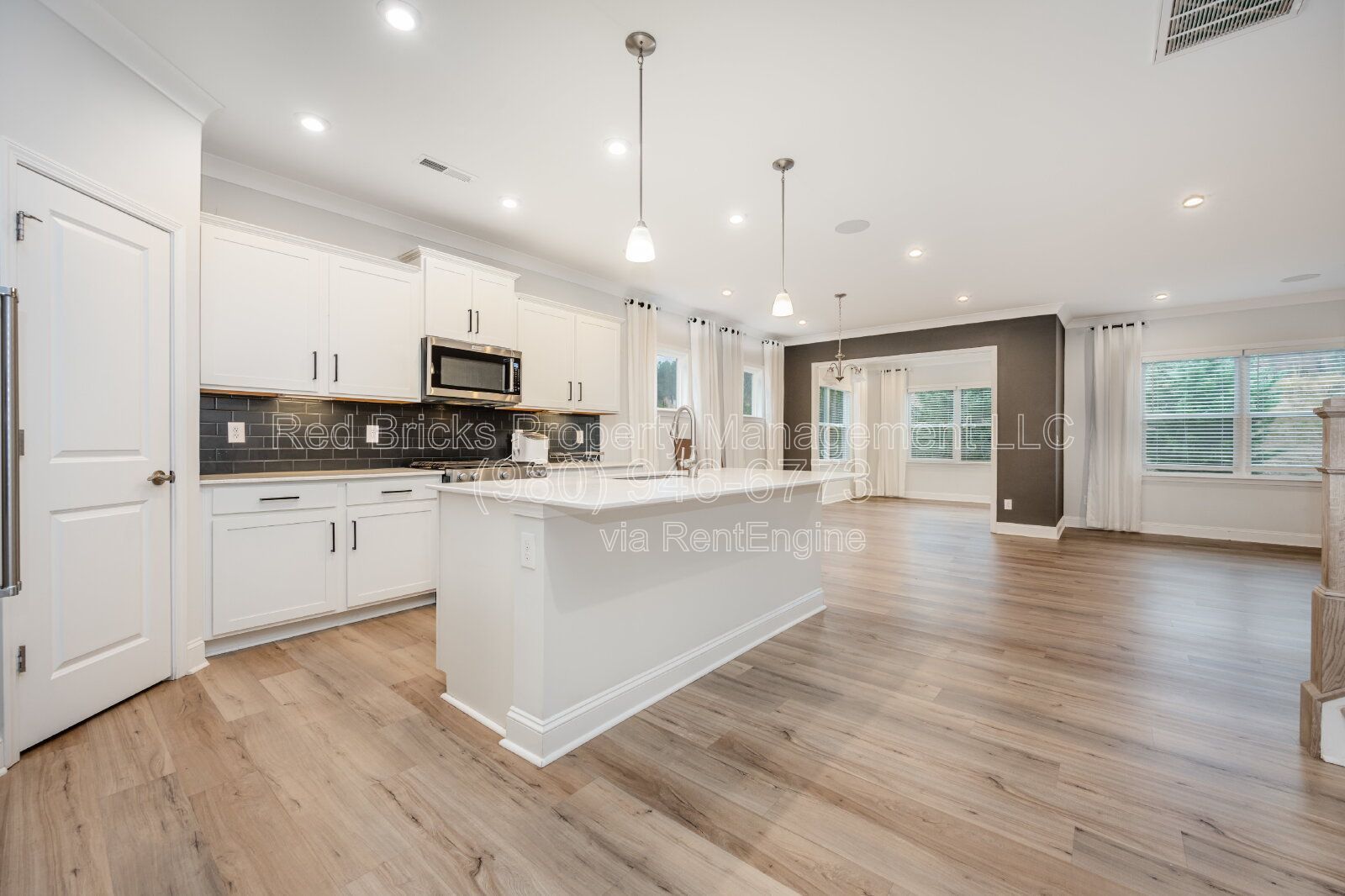 Spacious 5BR Heron Park Home with Sunroom & Loft property image
